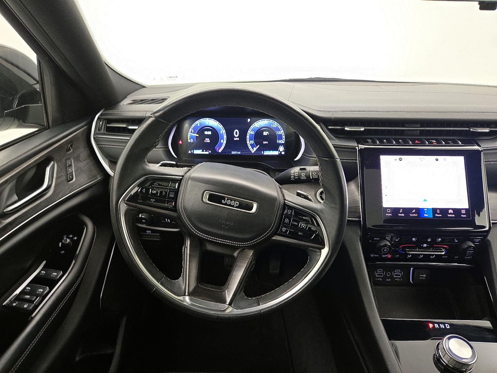 Thumbnail: 2022 Jeep Grand Cherokee - 10