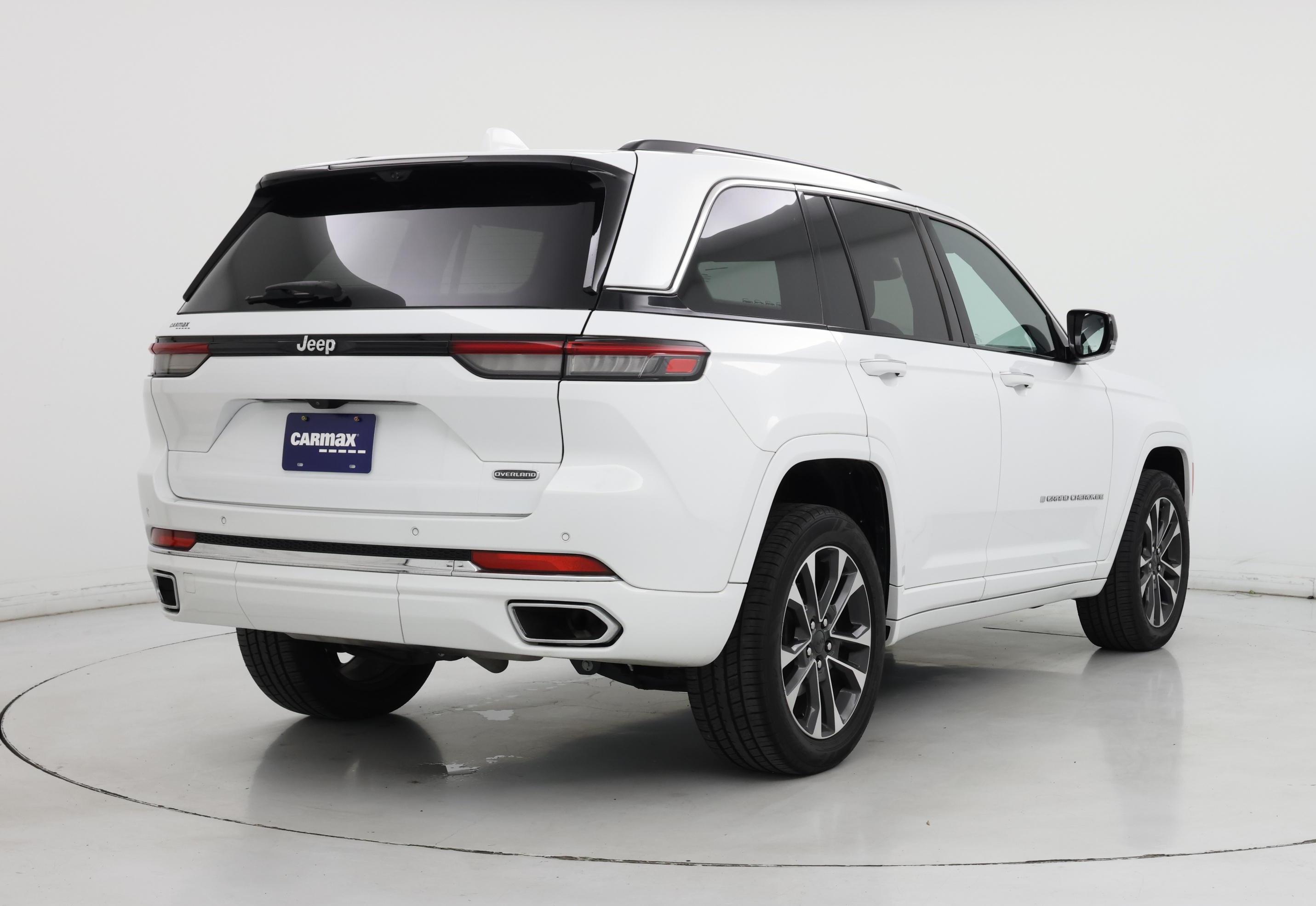 Thumbnail: 2022 Jeep Grand Cherokee - 8