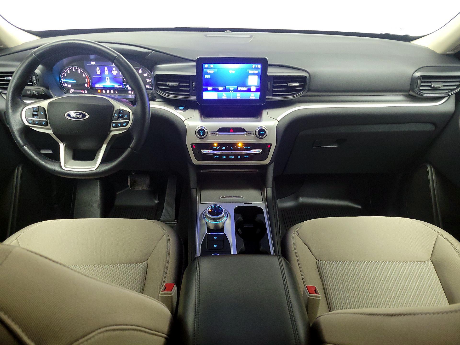 Thumbnail: 2022 Ford Explorer - 9