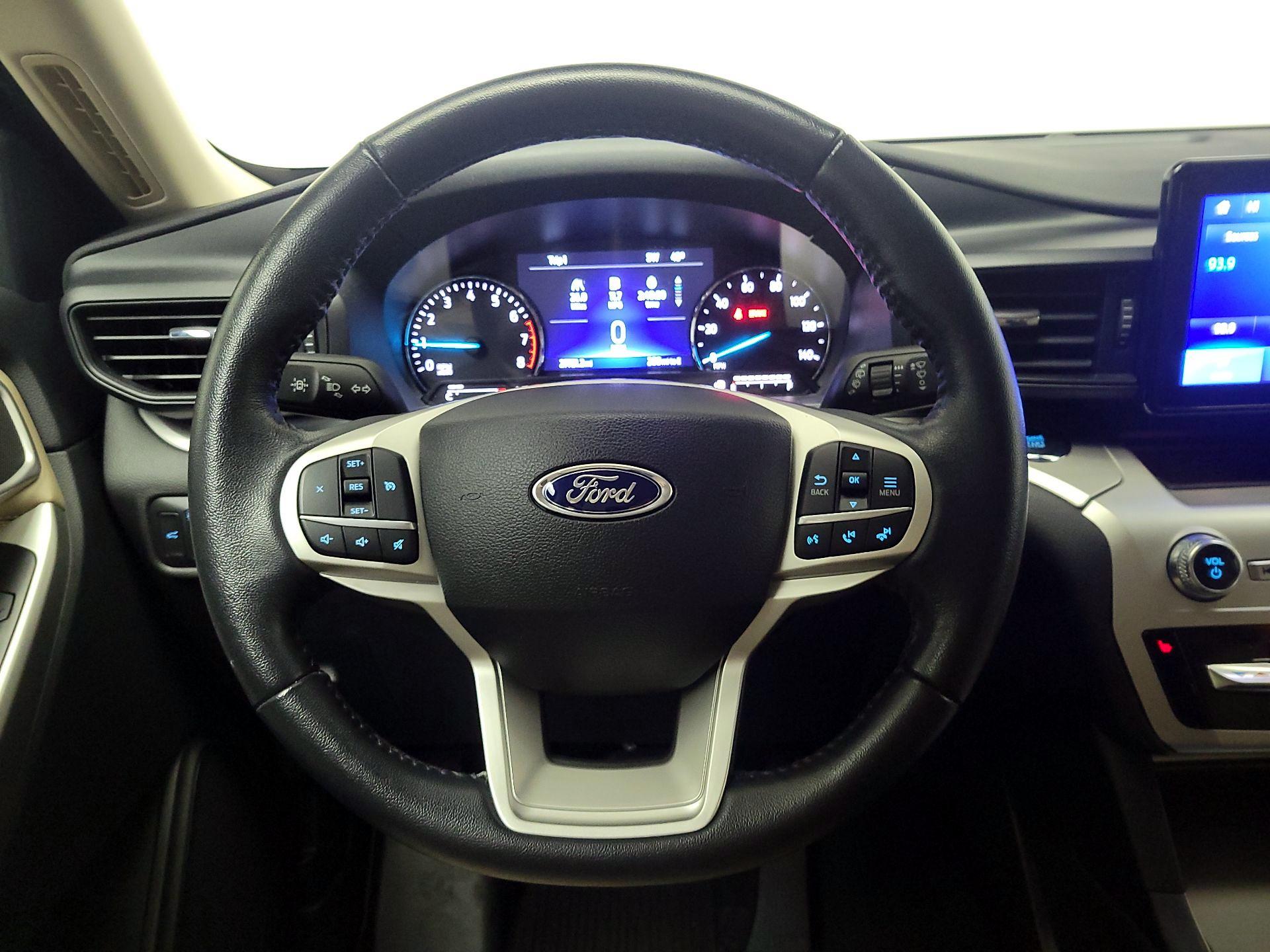 Thumbnail: 2022 Ford Explorer - 10