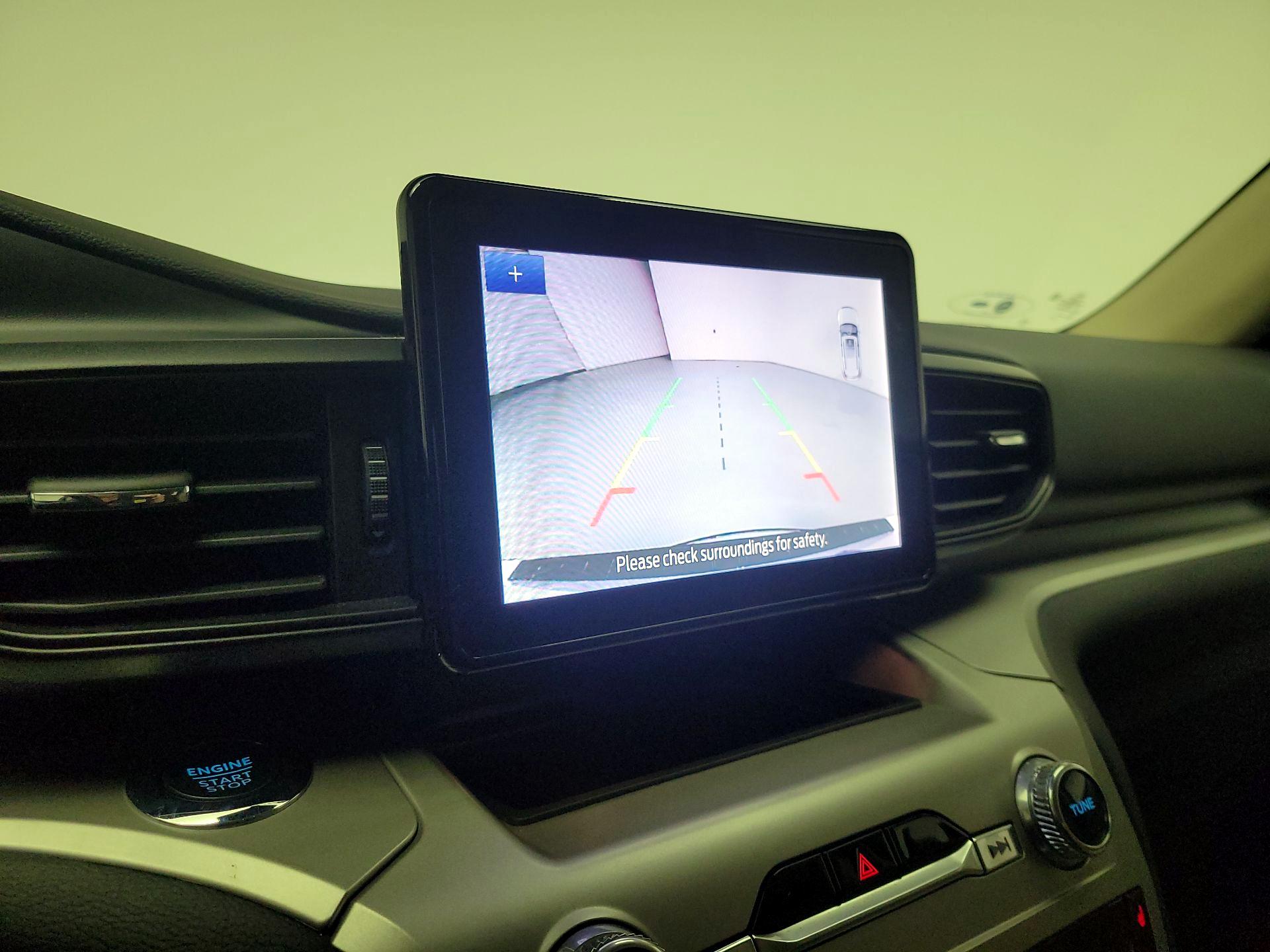 Thumbnail: 2022 Ford Explorer - 14