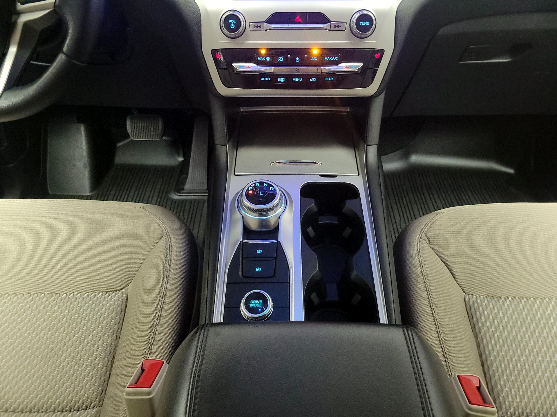 Thumbnail: 2022 Ford Explorer - 17