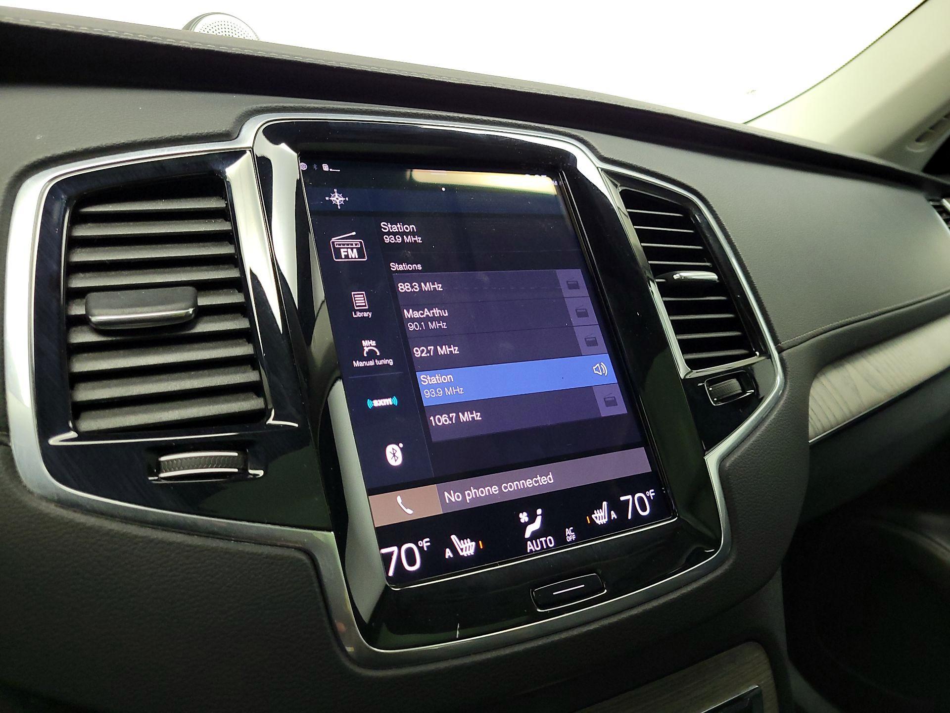 Thumbnail: 2022 Volvo XC90 - 16