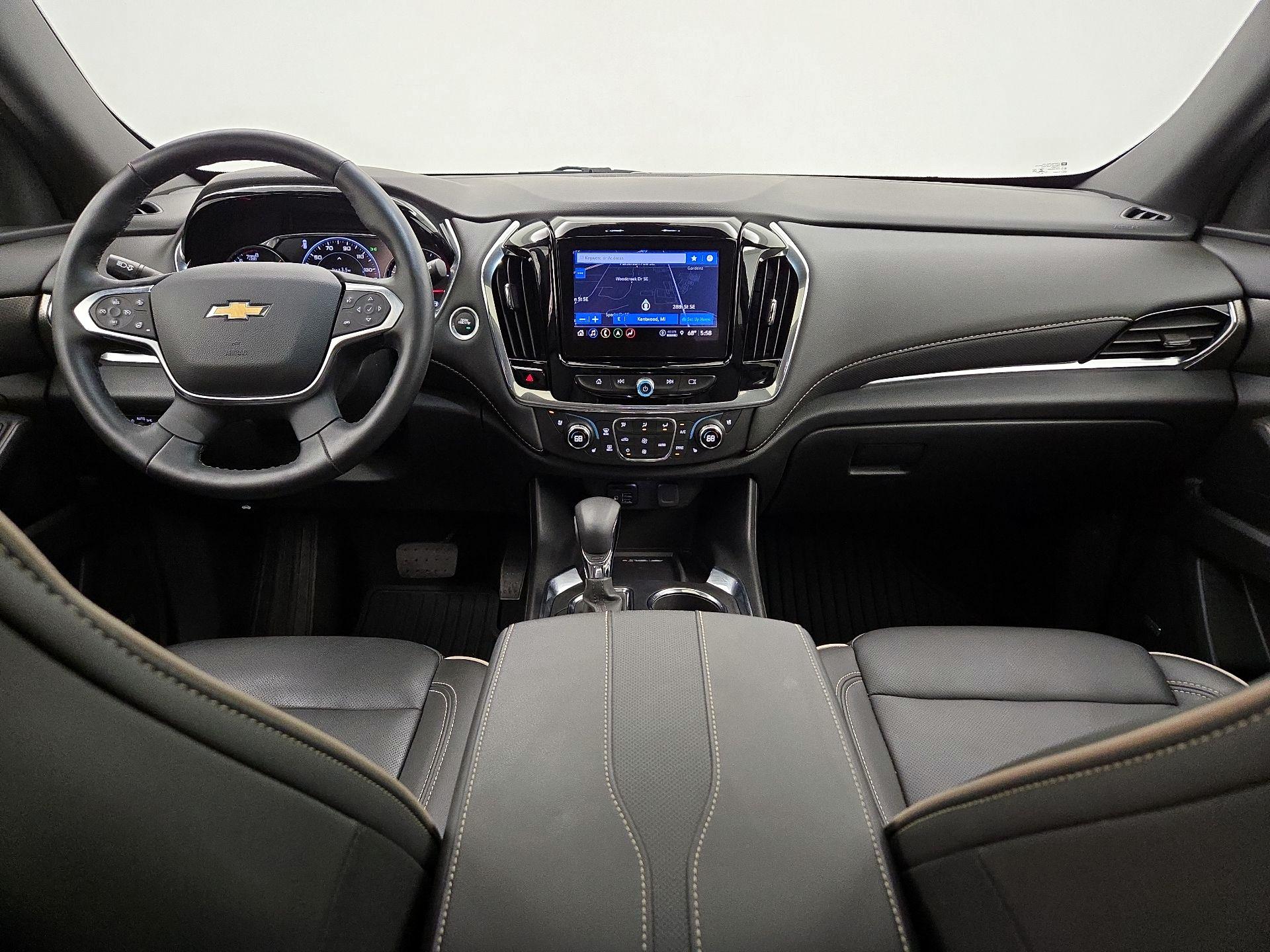 Thumbnail: 2023 Chevrolet Traverse - 9