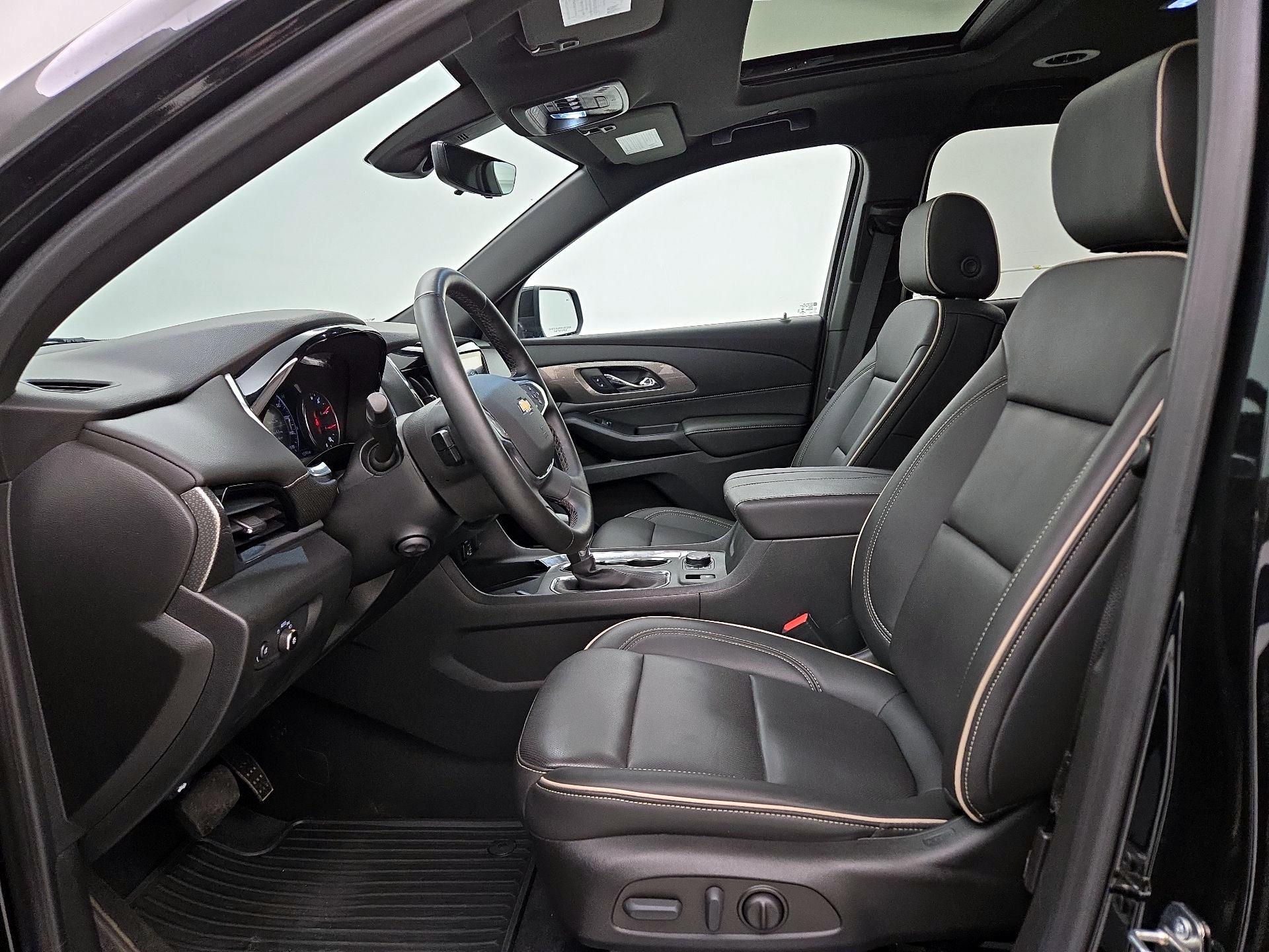 Thumbnail: 2023 Chevrolet Traverse - 11