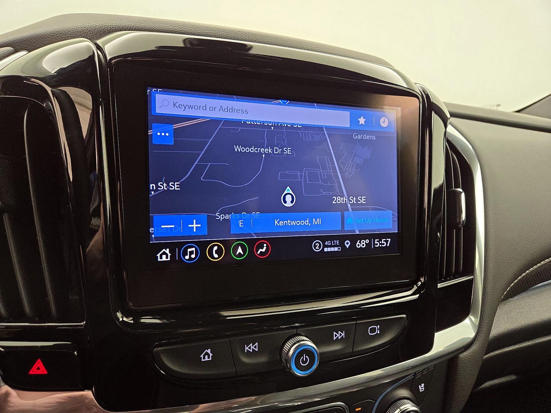 Thumbnail: 2023 Chevrolet Traverse - 14