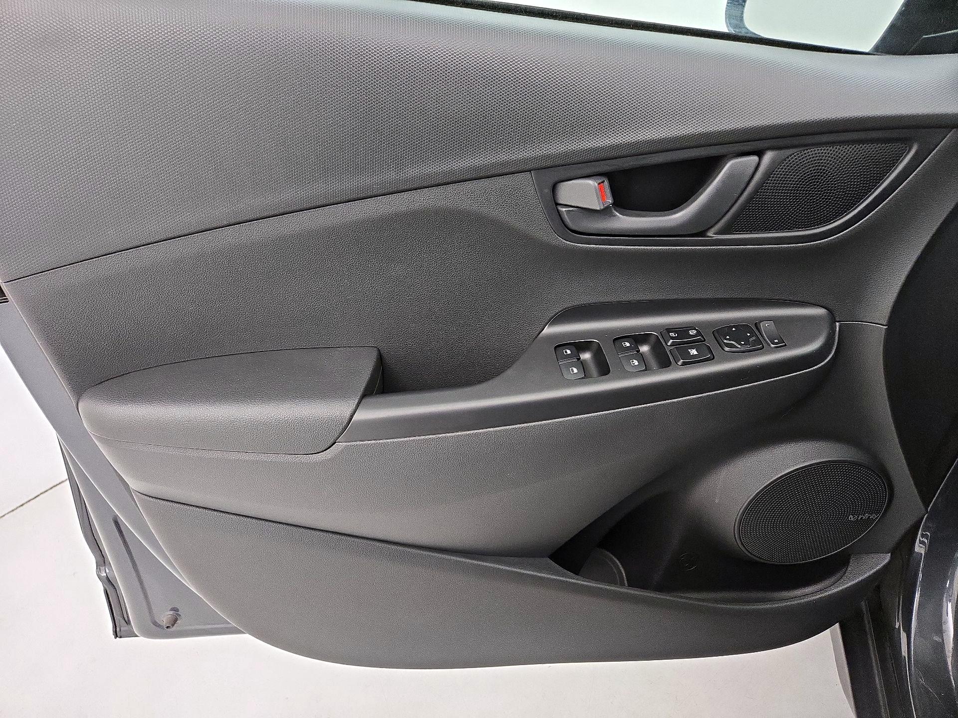 Thumbnail: 2020 Hyundai Kona - 12