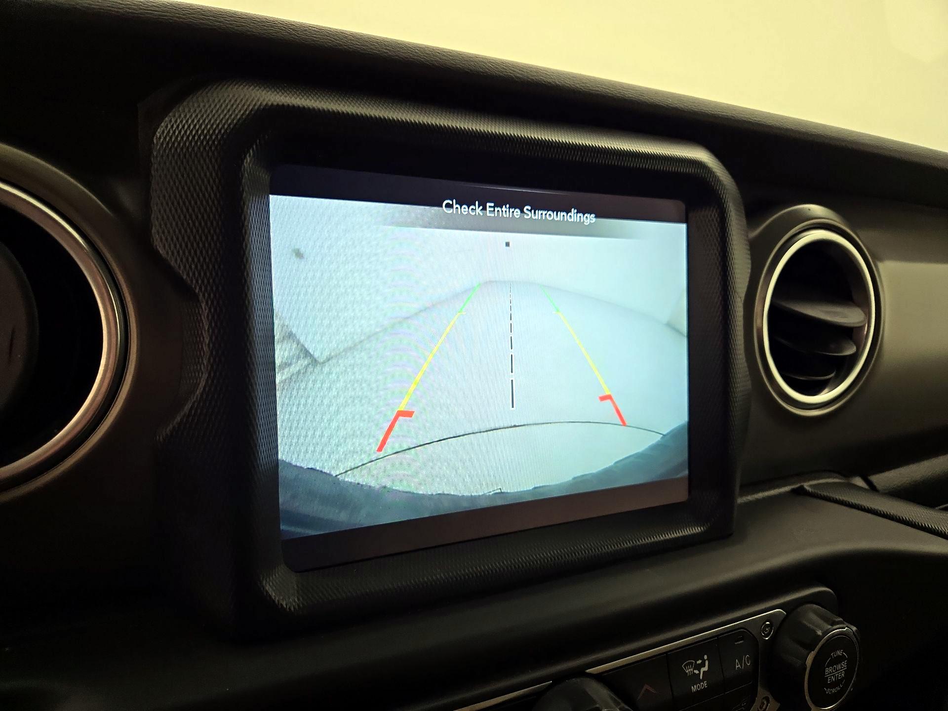 Thumbnail: 2018 Jeep Wrangler - 15