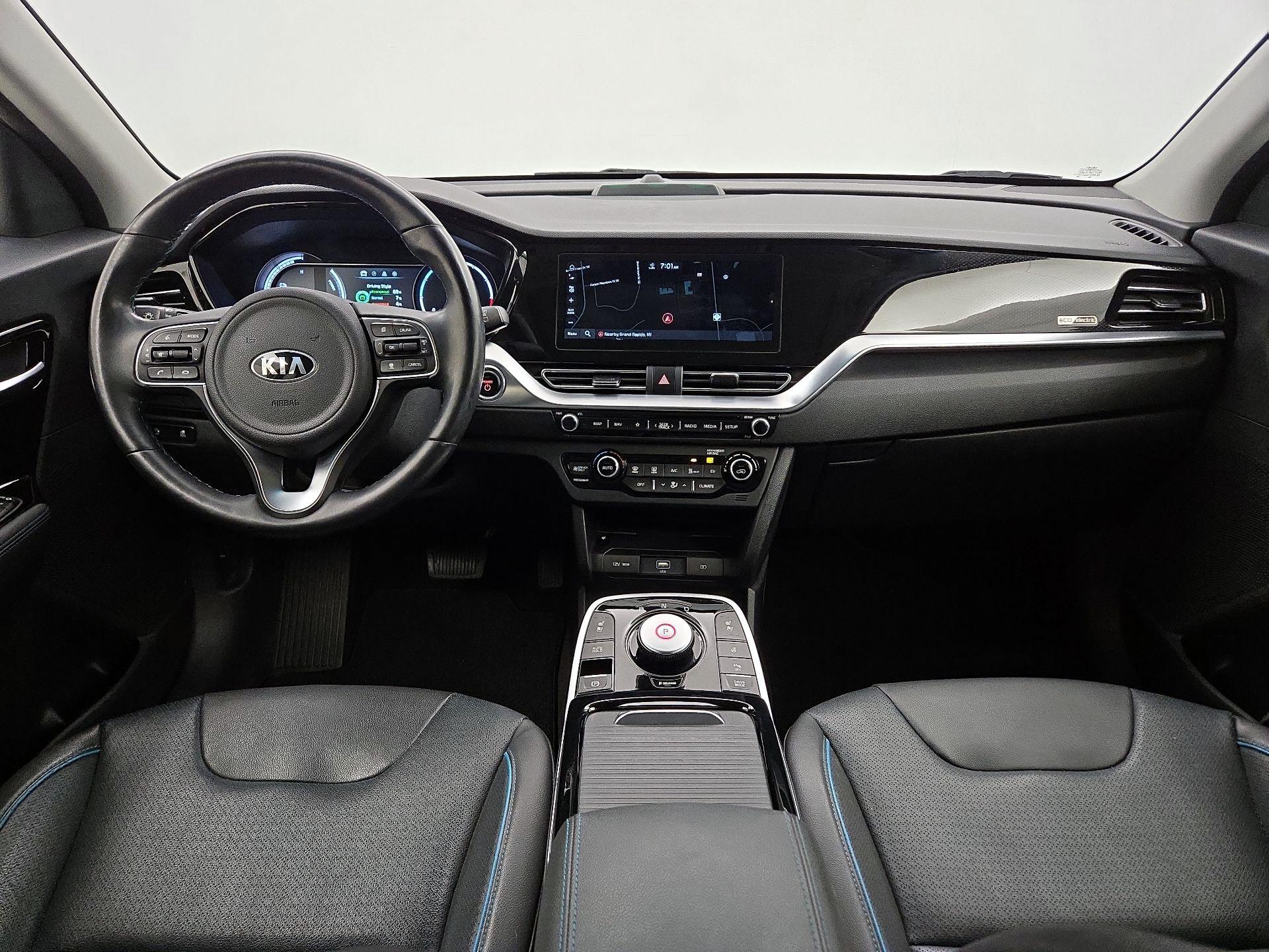 Thumbnail: 2020 Kia Niro - 9