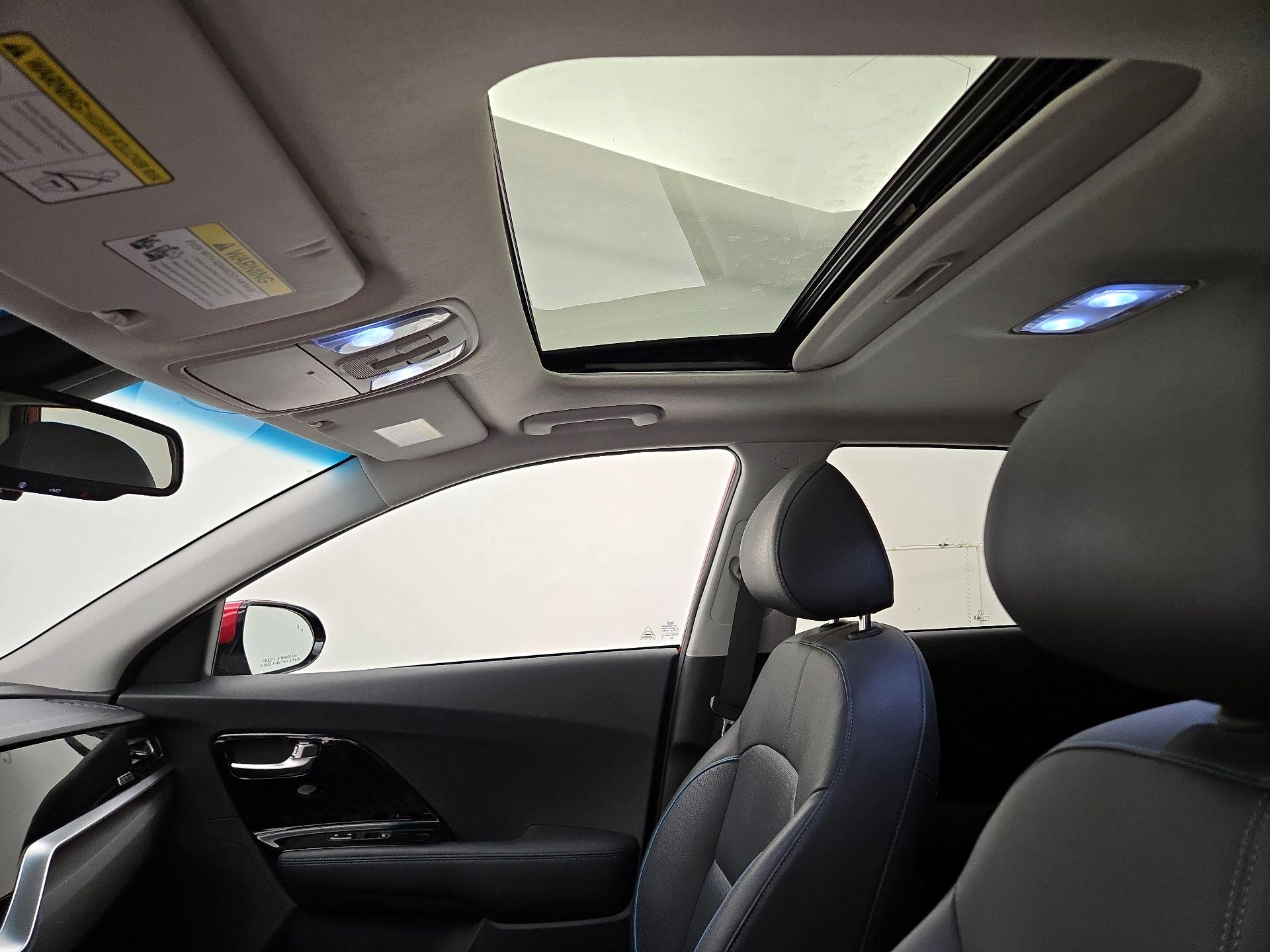 Thumbnail: 2020 Kia Niro - 20