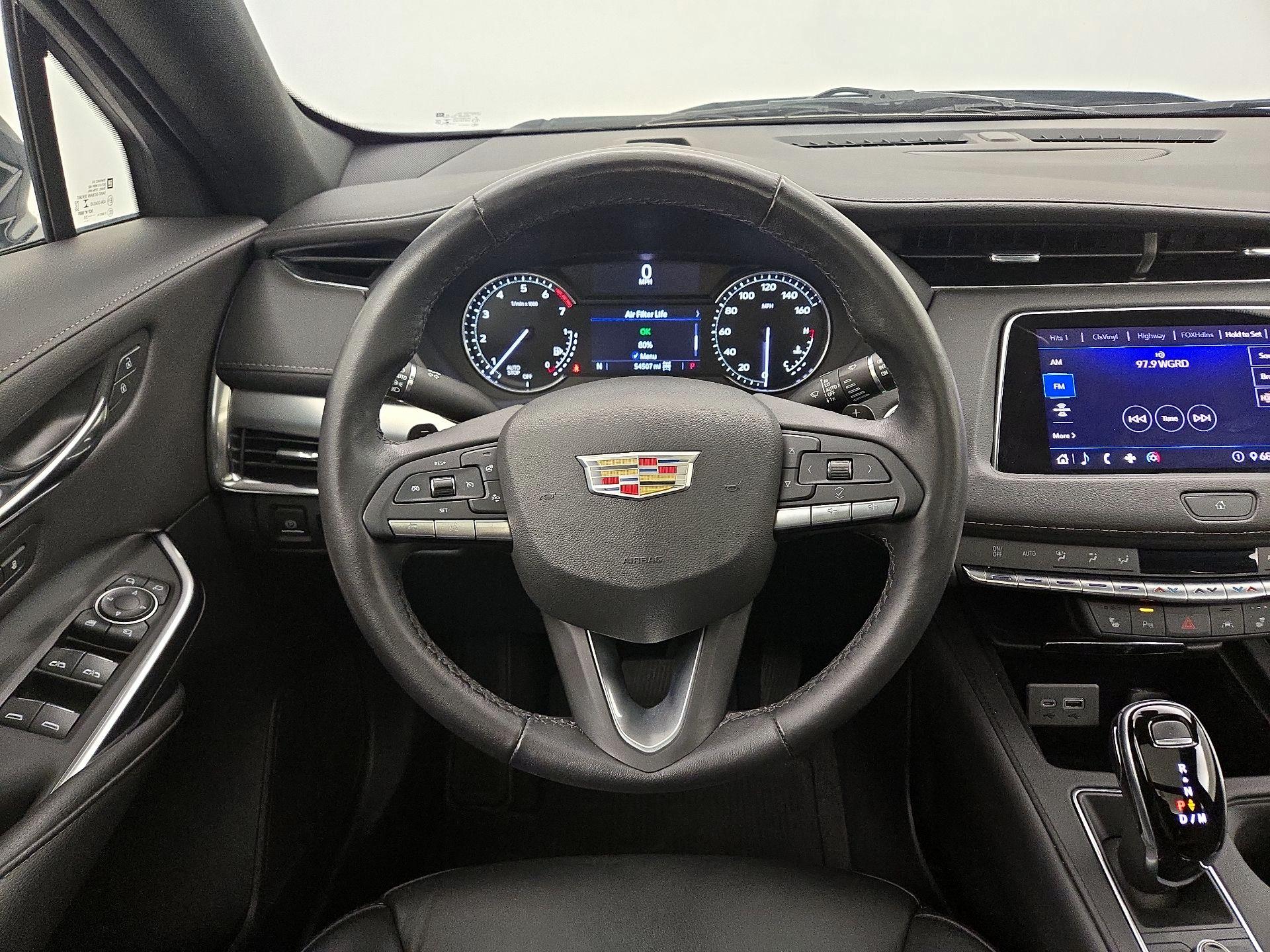 Thumbnail: 2020 Cadillac XT4 - 10