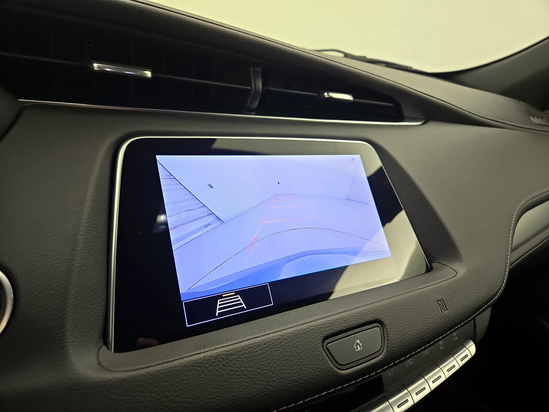 Thumbnail: 2020 Cadillac XT4 - 14