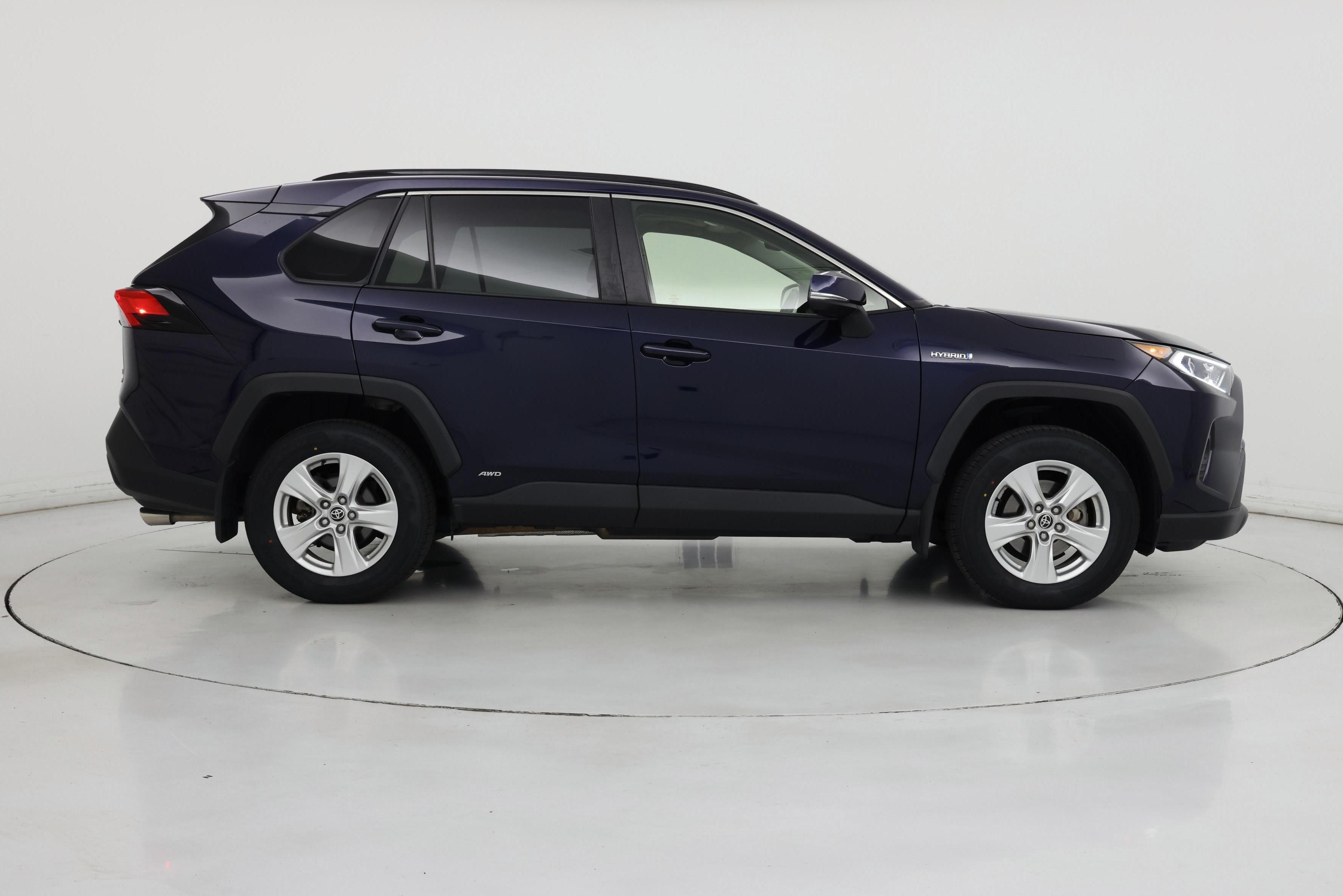Thumbnail: 2021 Toyota RAV4 - 7