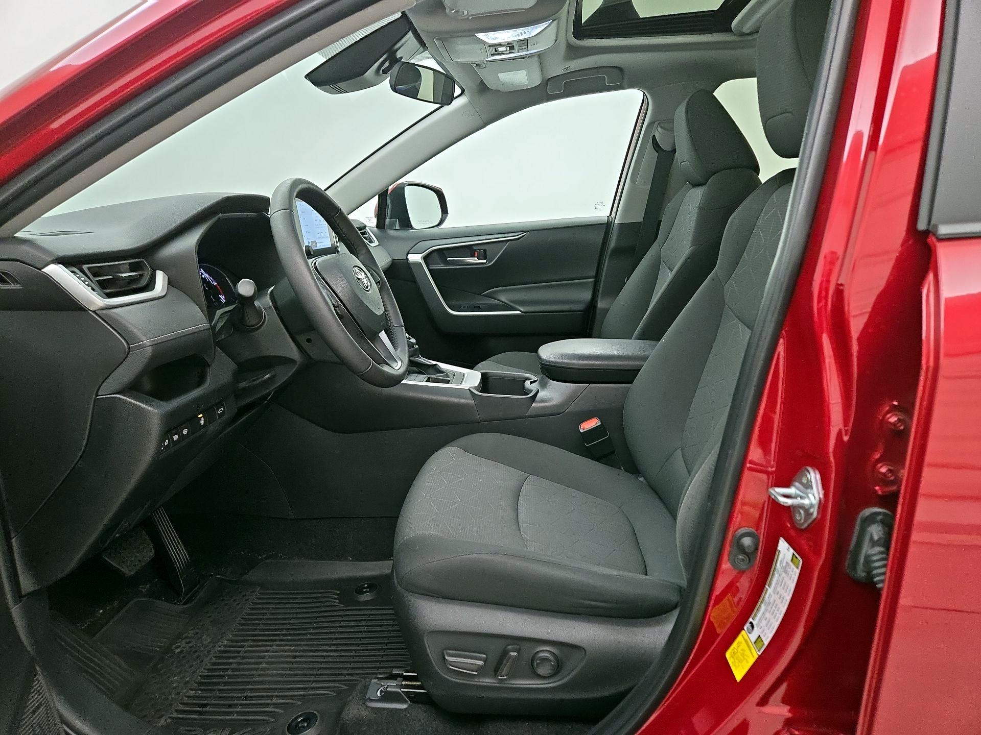 Thumbnail: 2023 Toyota RAV4 - 11