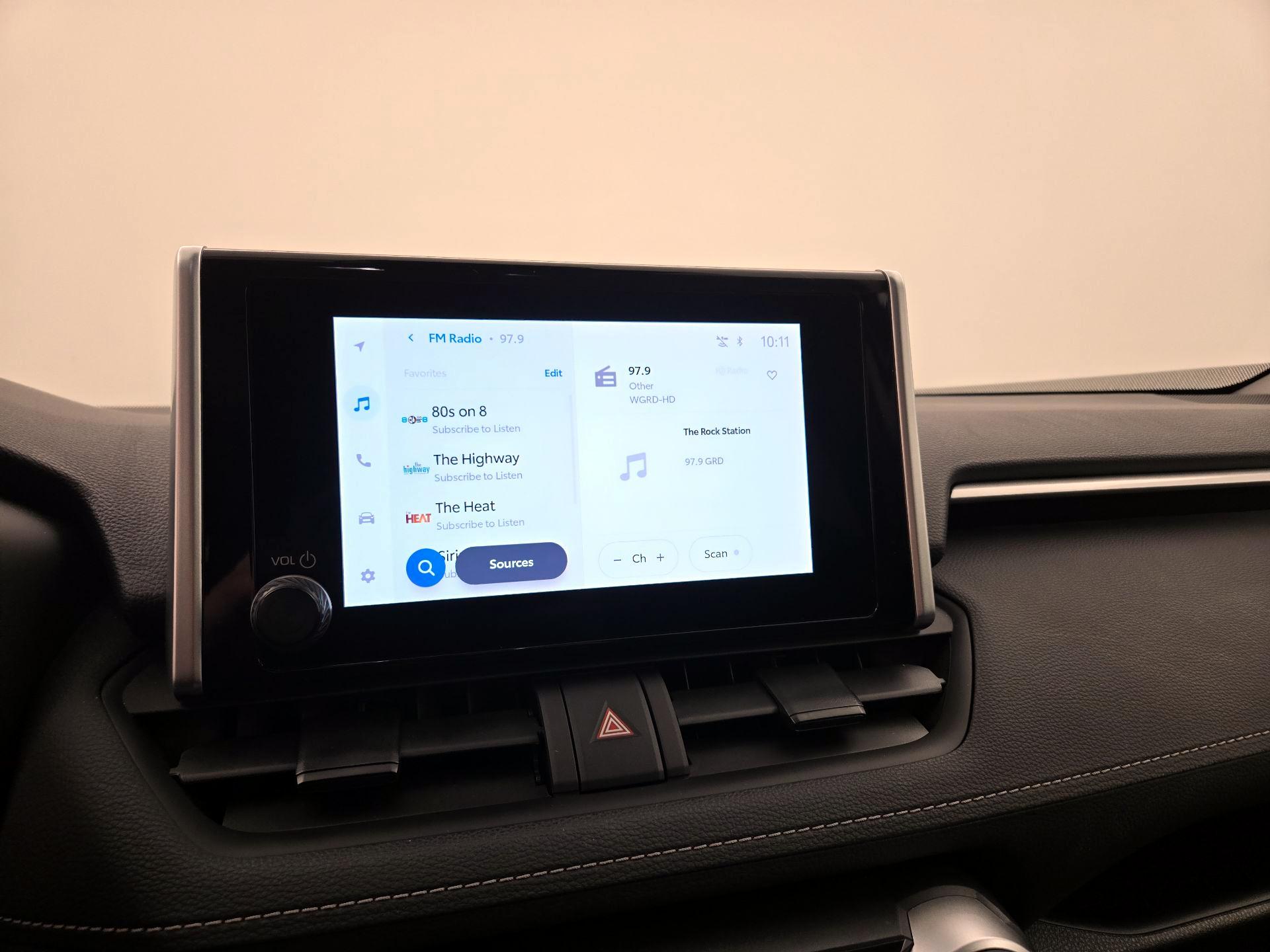 Thumbnail: 2023 Toyota RAV4 - 15