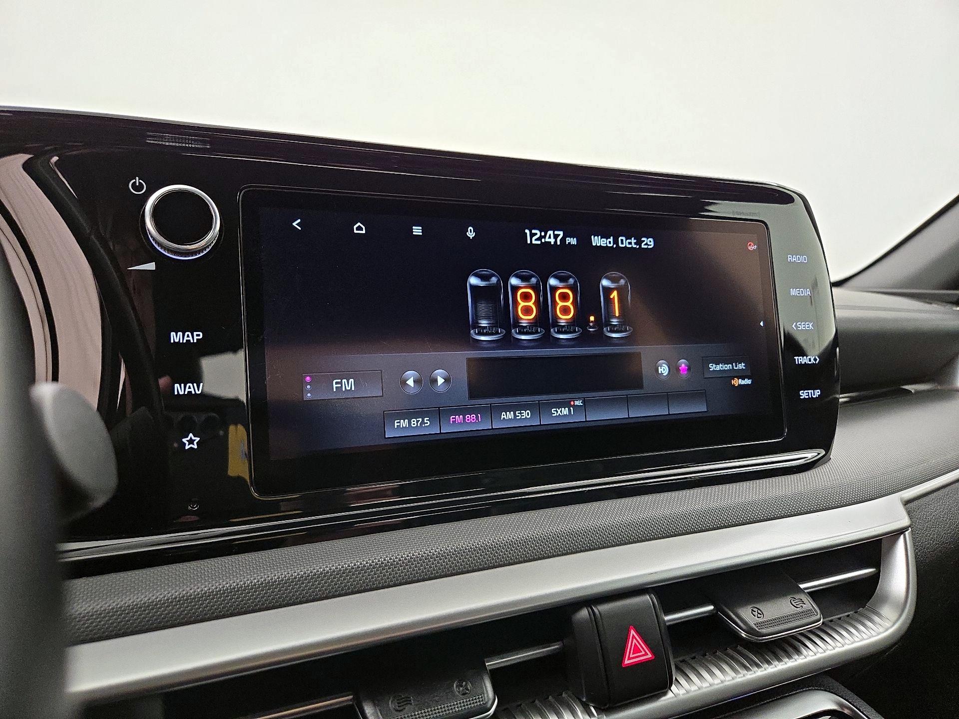 Thumbnail: 2022 Kia K5 - 16