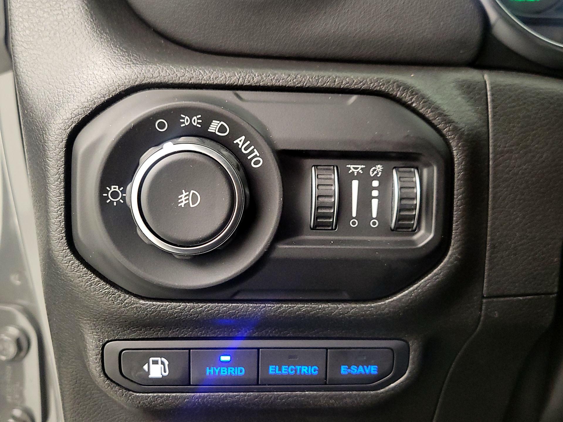 Thumbnail: 2022 Jeep Wrangler - 13