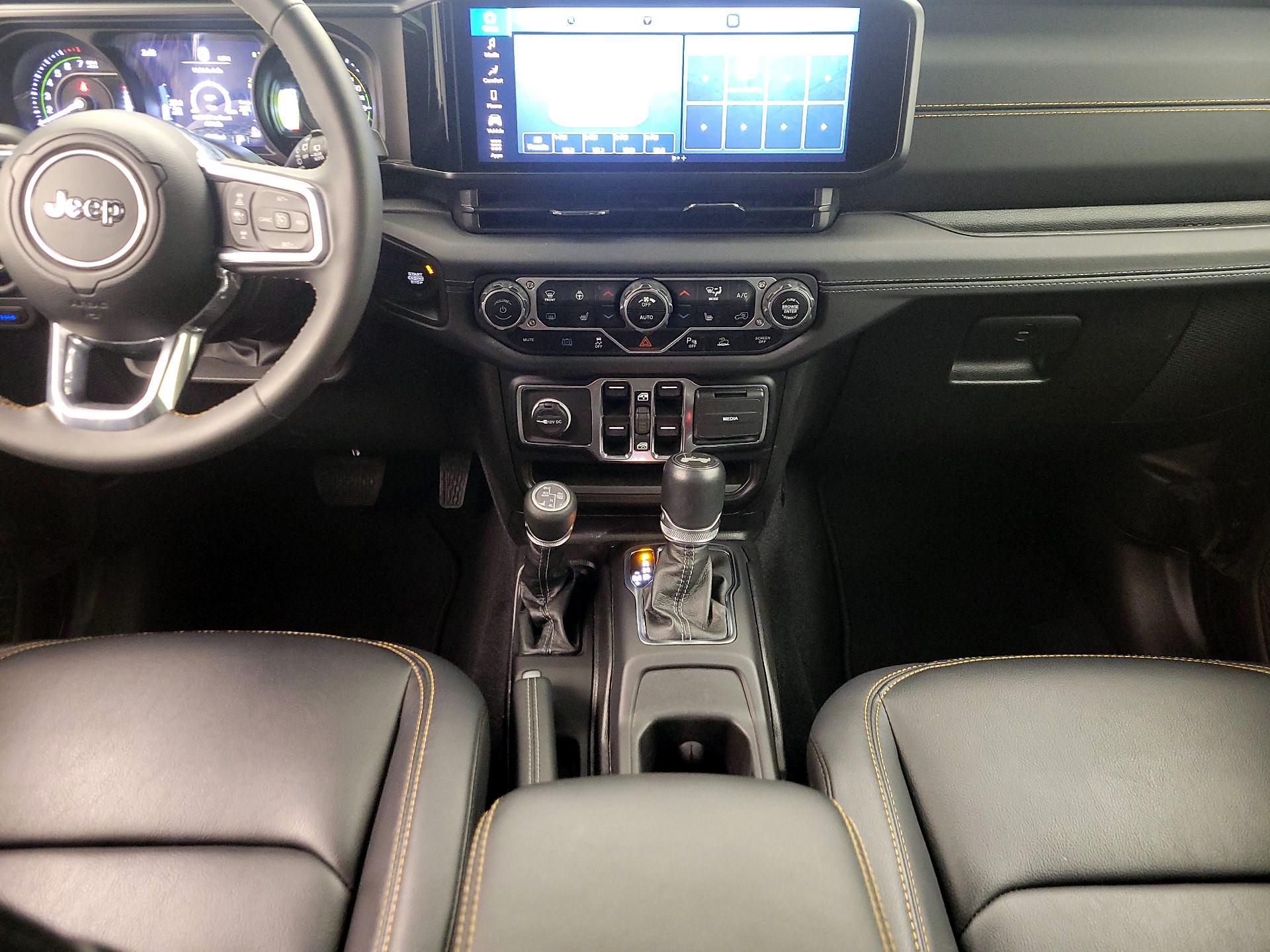 Thumbnail: 2024 Jeep Wrangler - 17