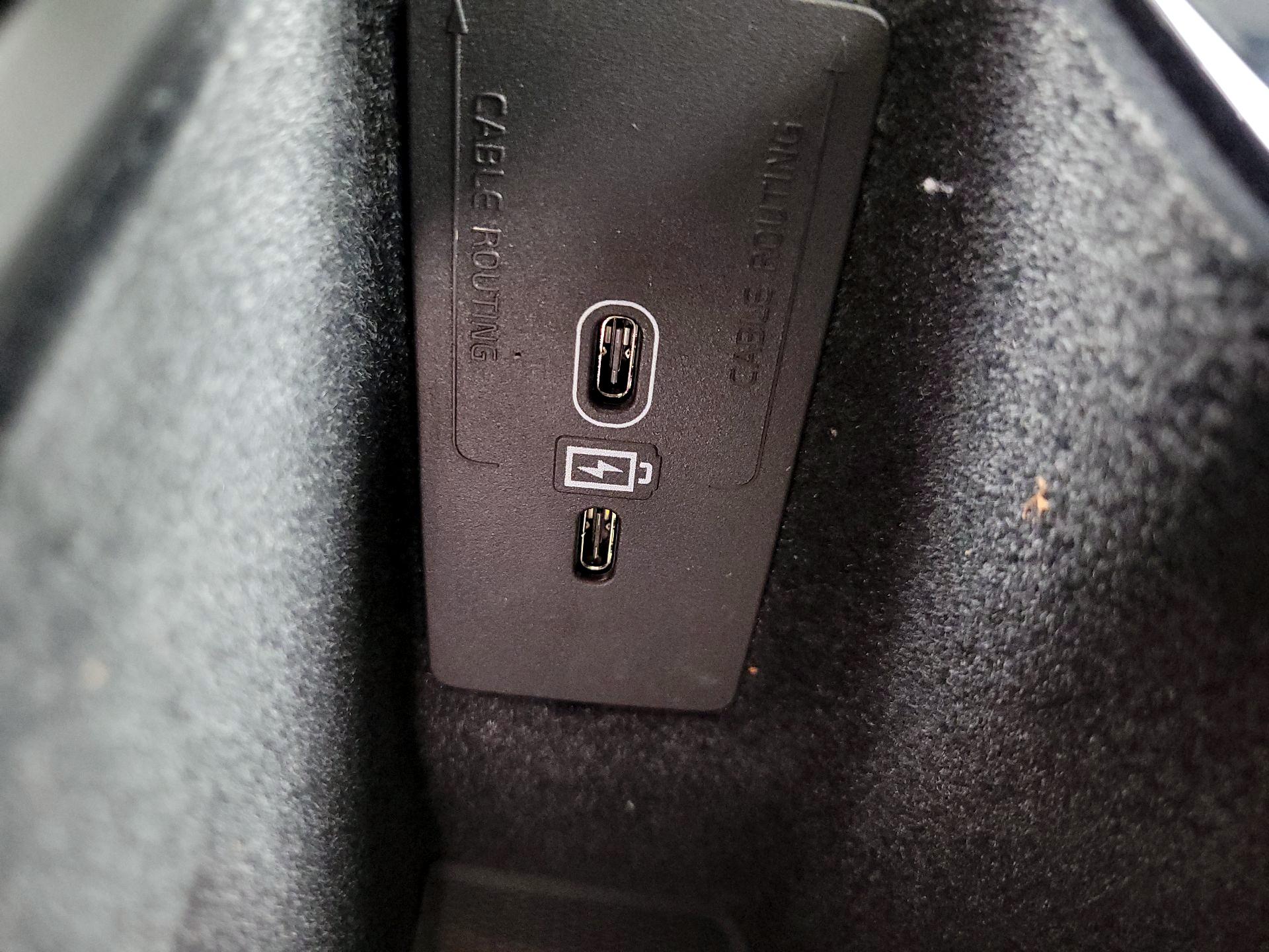 Thumbnail: 2022 Volvo XC60 - 19