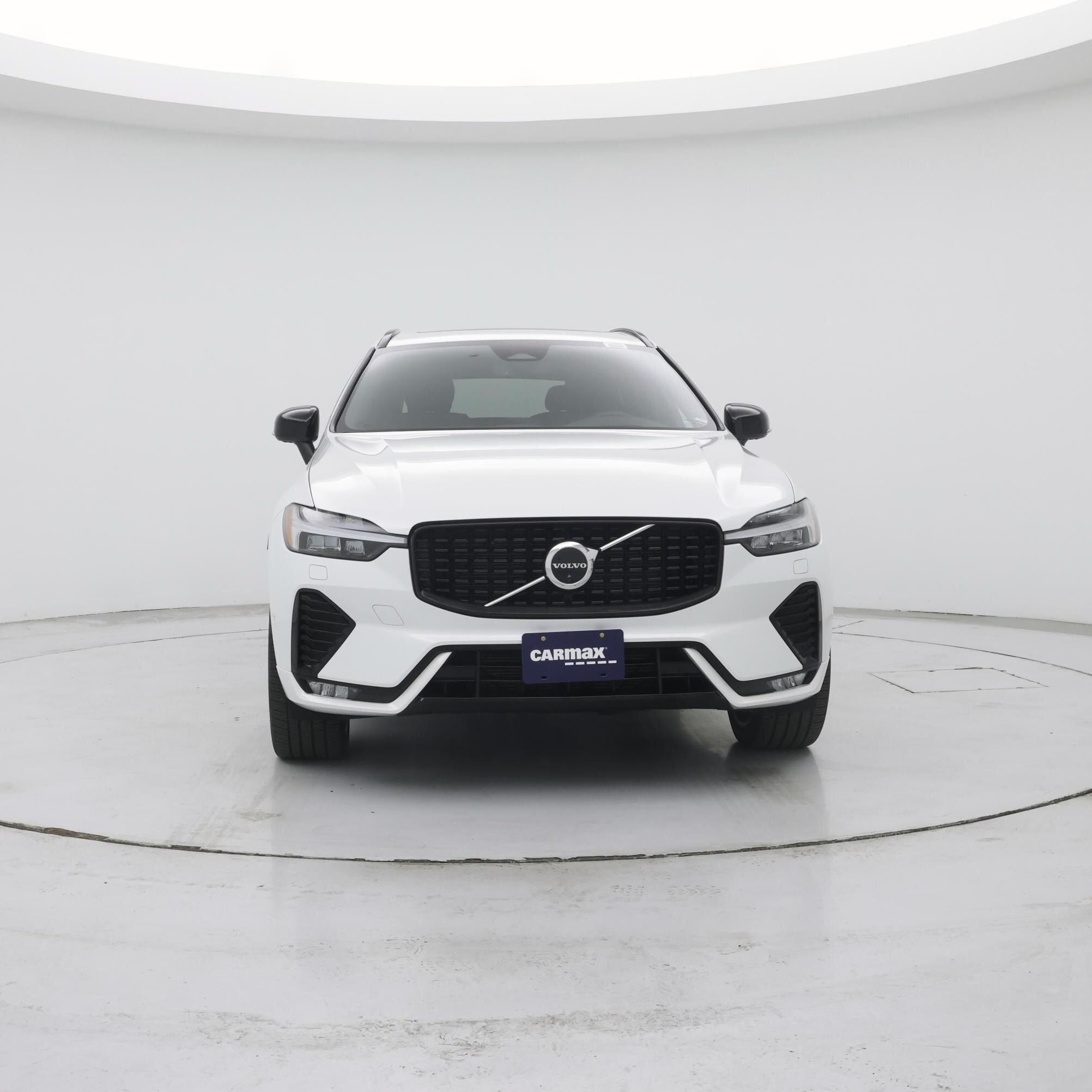 Thumbnail: 2022 Volvo XC60 - 5