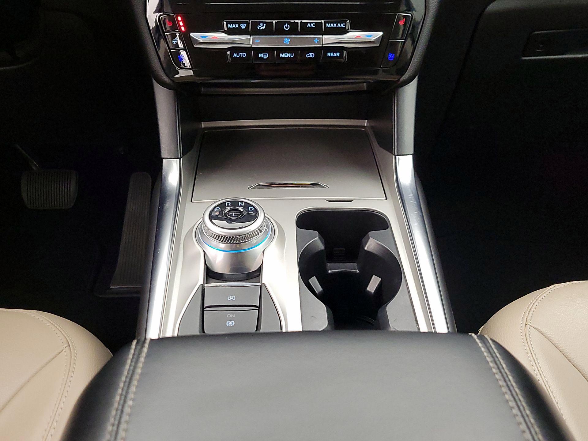 Thumbnail: 2023 Ford Explorer - 18