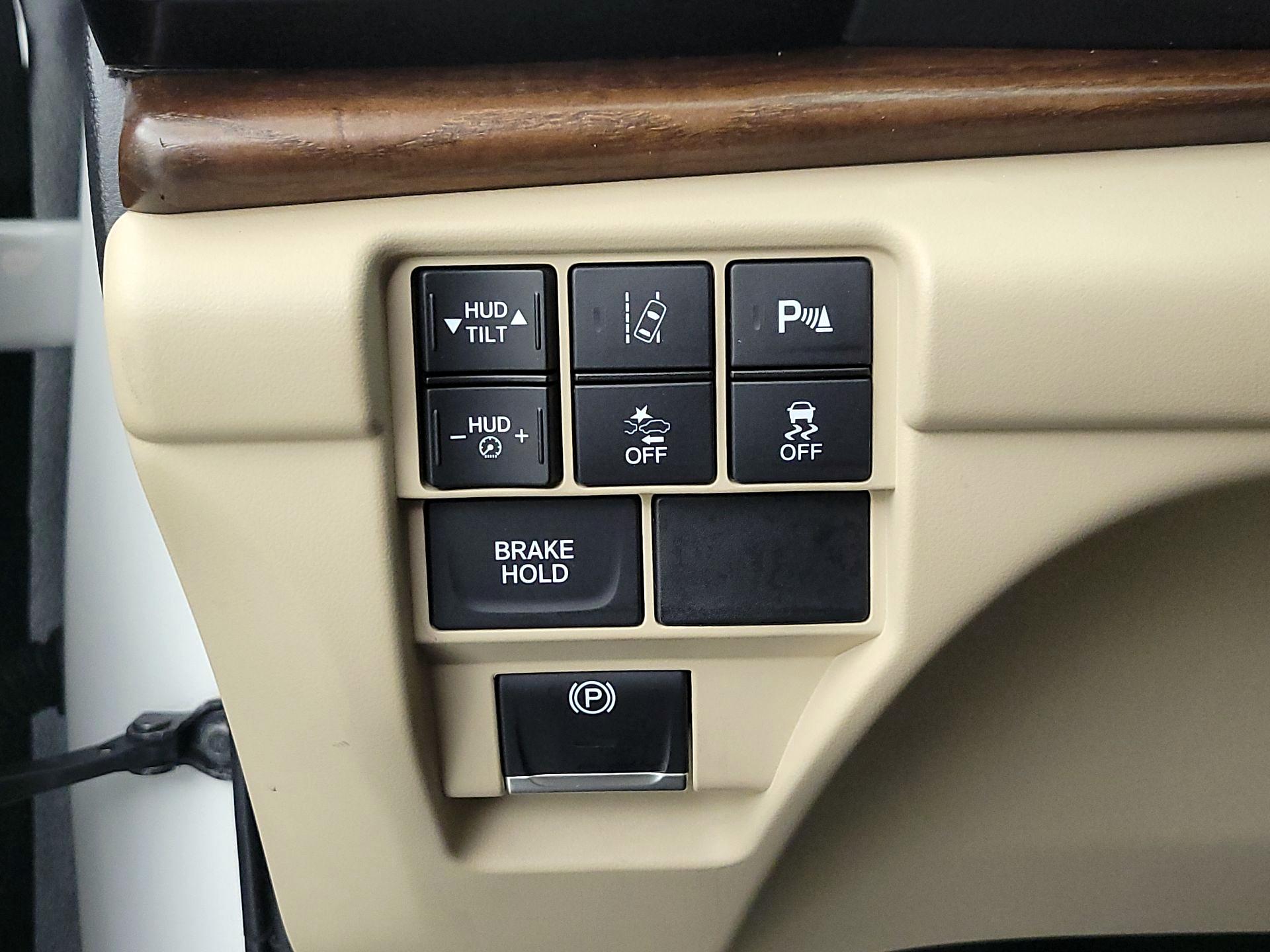 Thumbnail: 2020 Acura RDX - 13