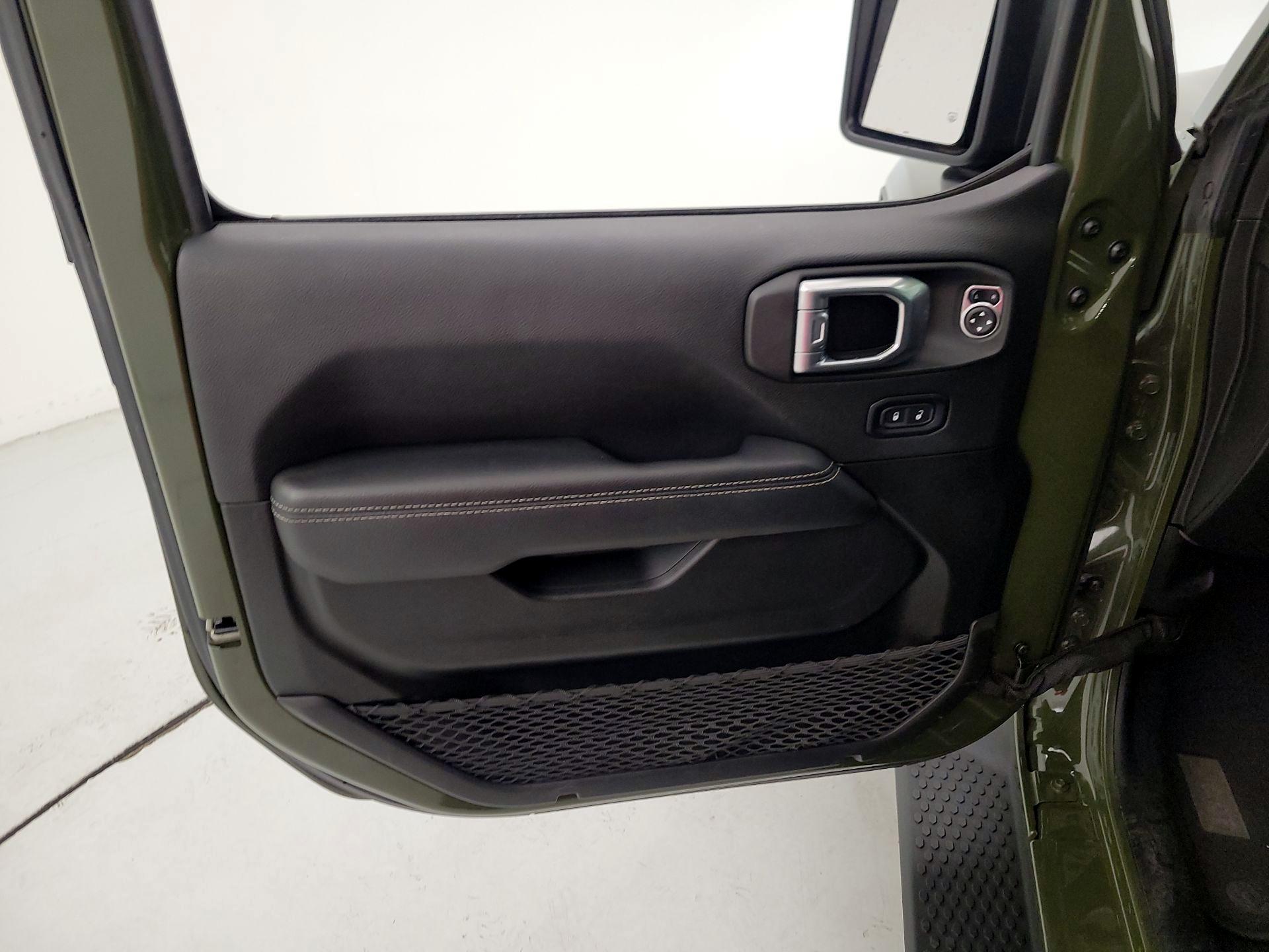 Thumbnail: 2022 Jeep Wrangler - 12