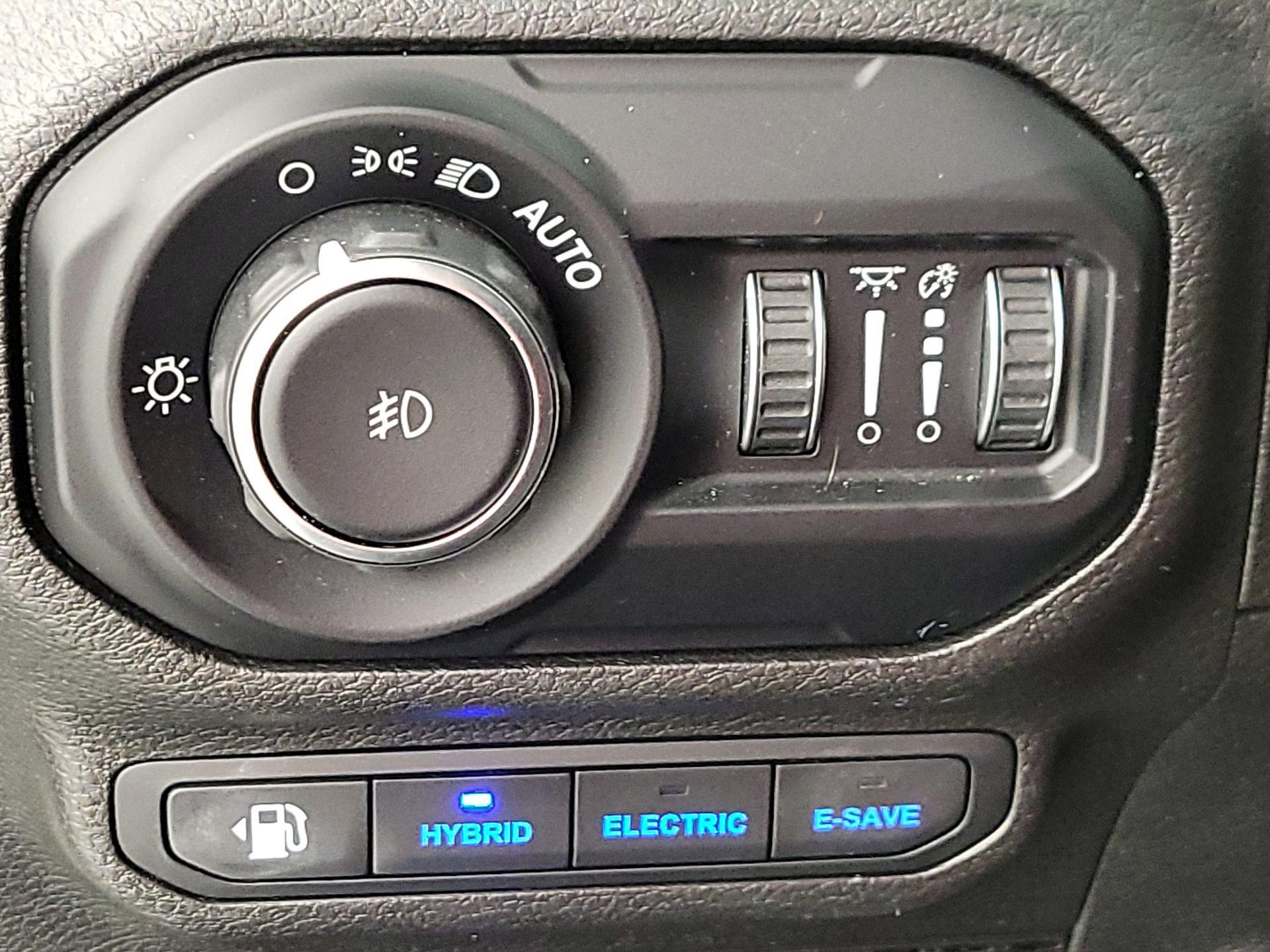 Thumbnail: 2022 Jeep Wrangler - 13