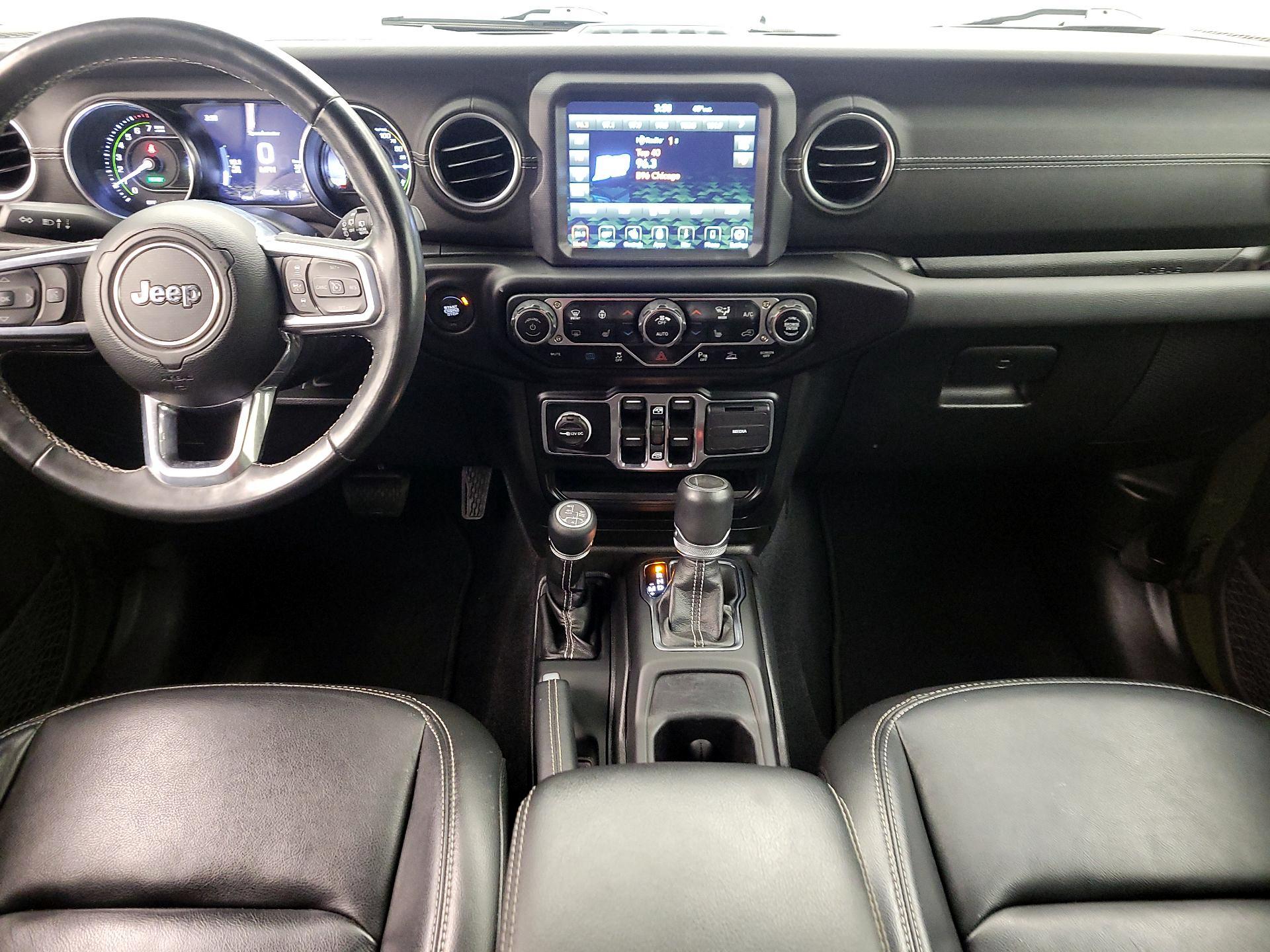 Thumbnail: 2022 Jeep Wrangler - 17