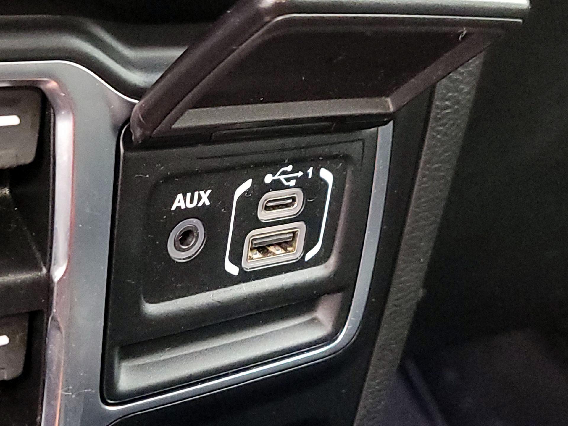 Thumbnail: 2022 Jeep Wrangler - 18