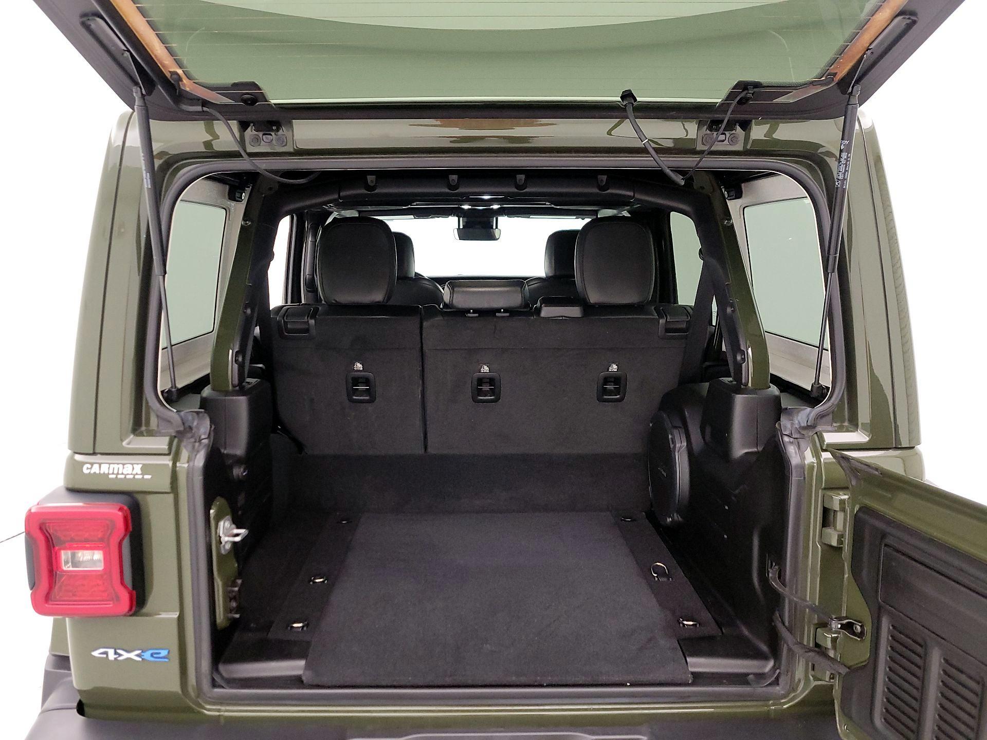 Thumbnail: 2022 Jeep Wrangler - 20