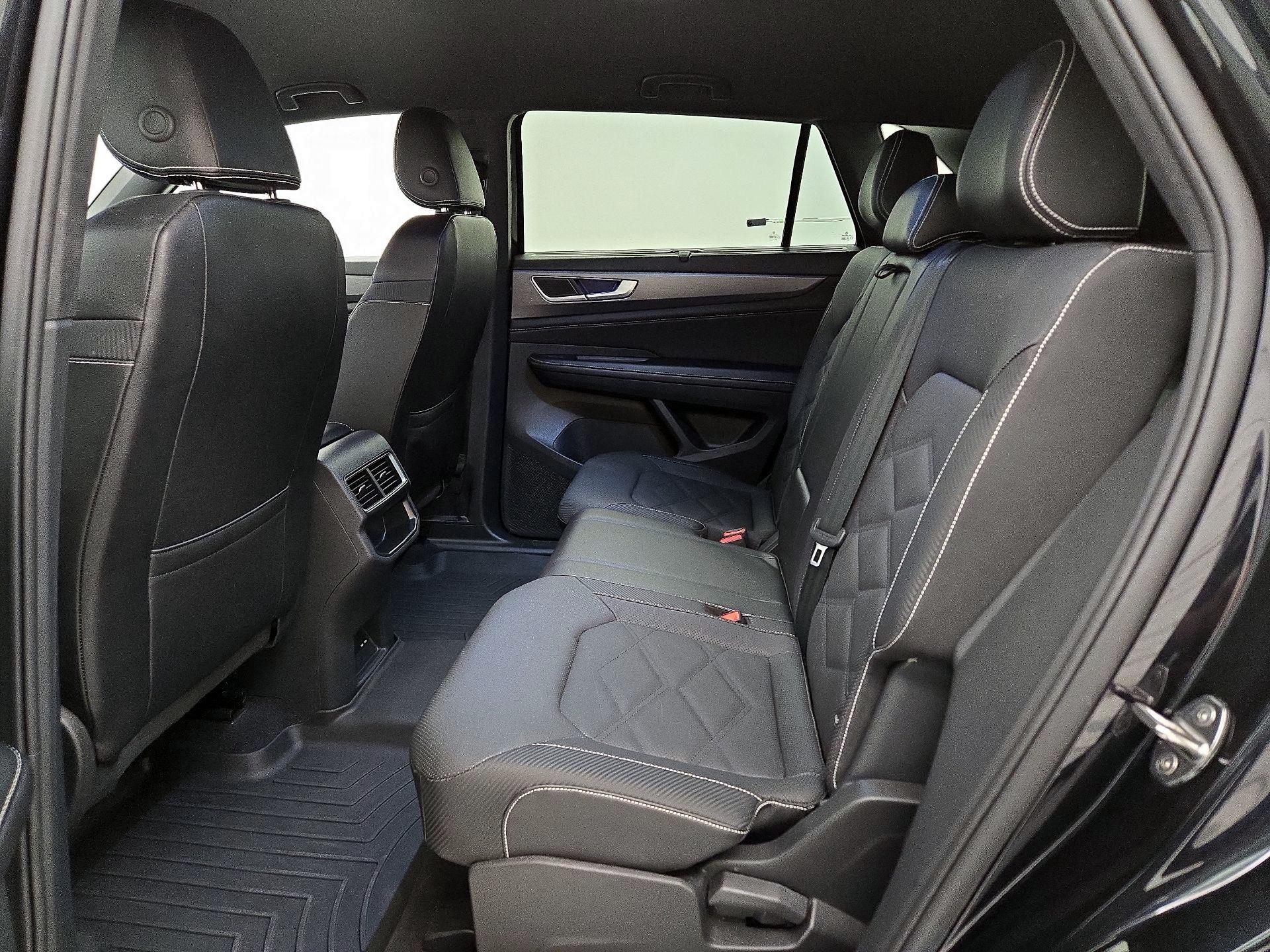 Thumbnail: 2024 Volkswagen Atlas - 19