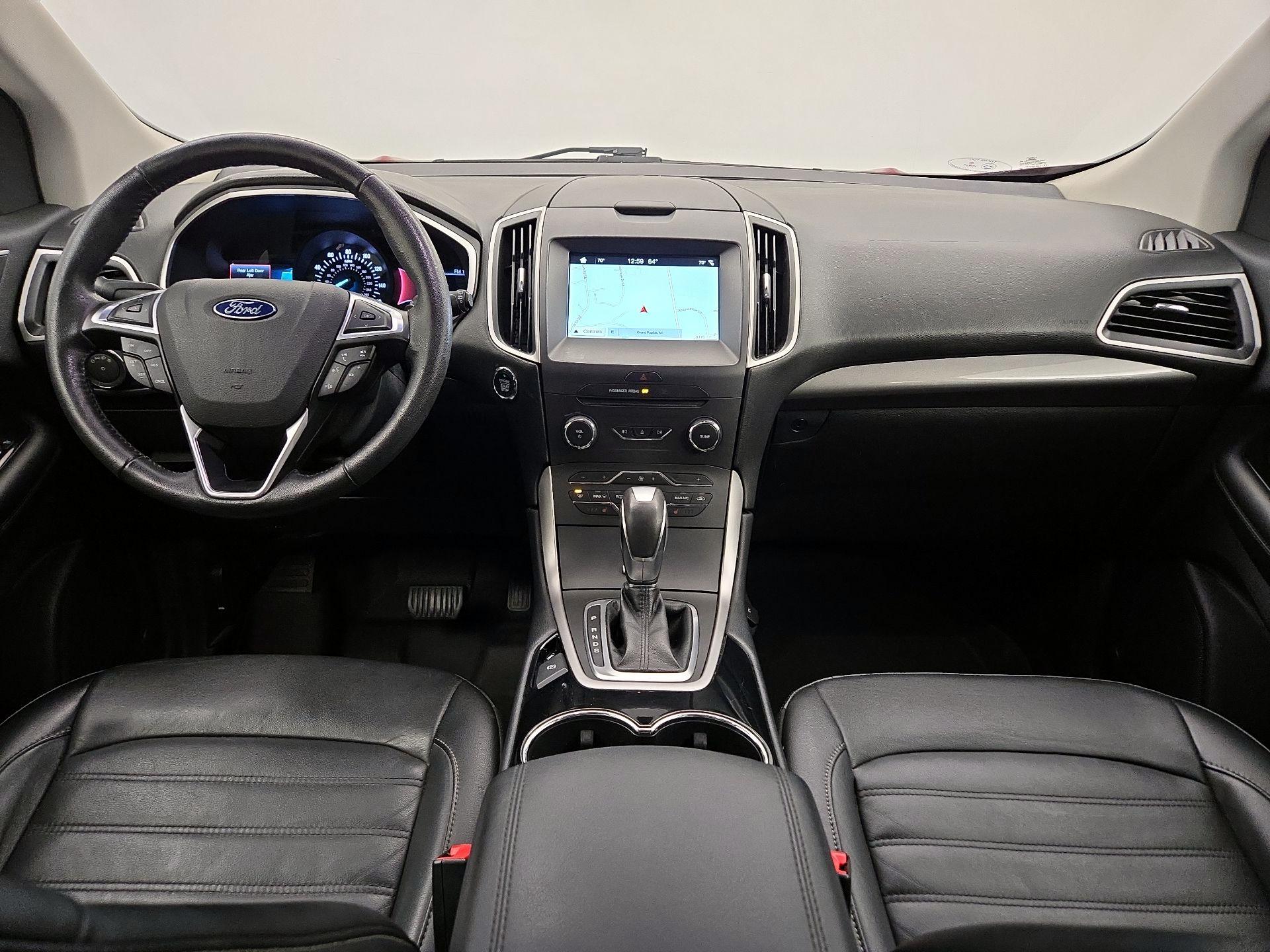 Thumbnail: 2016 Ford Edge - 9