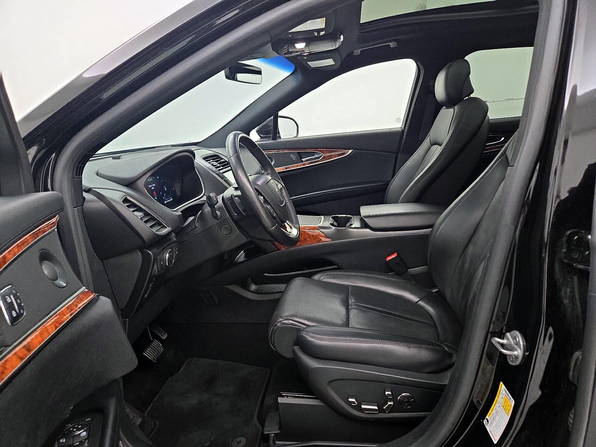 Thumbnail: 2019 Lincoln Nautilus - 11