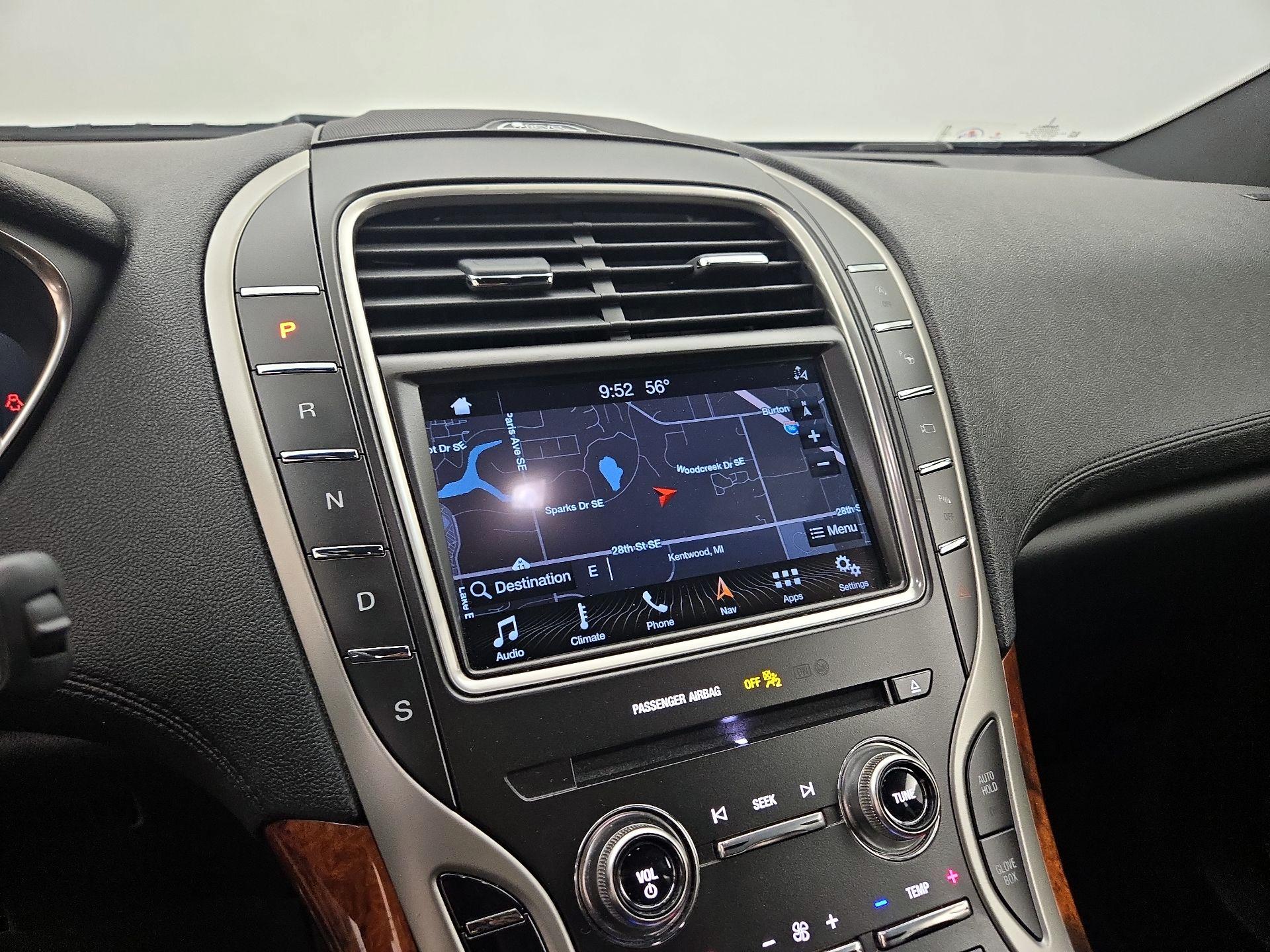 Thumbnail: 2019 Lincoln Nautilus - 14