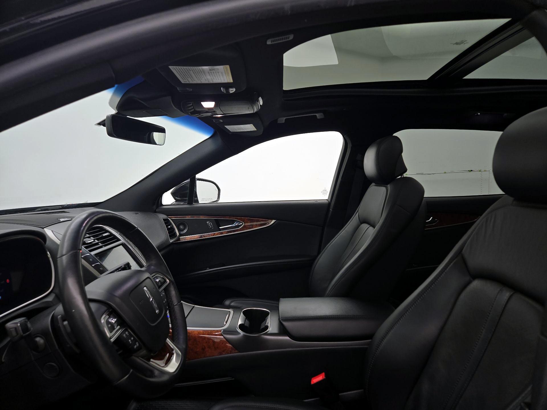 Thumbnail: 2019 Lincoln Nautilus - 20