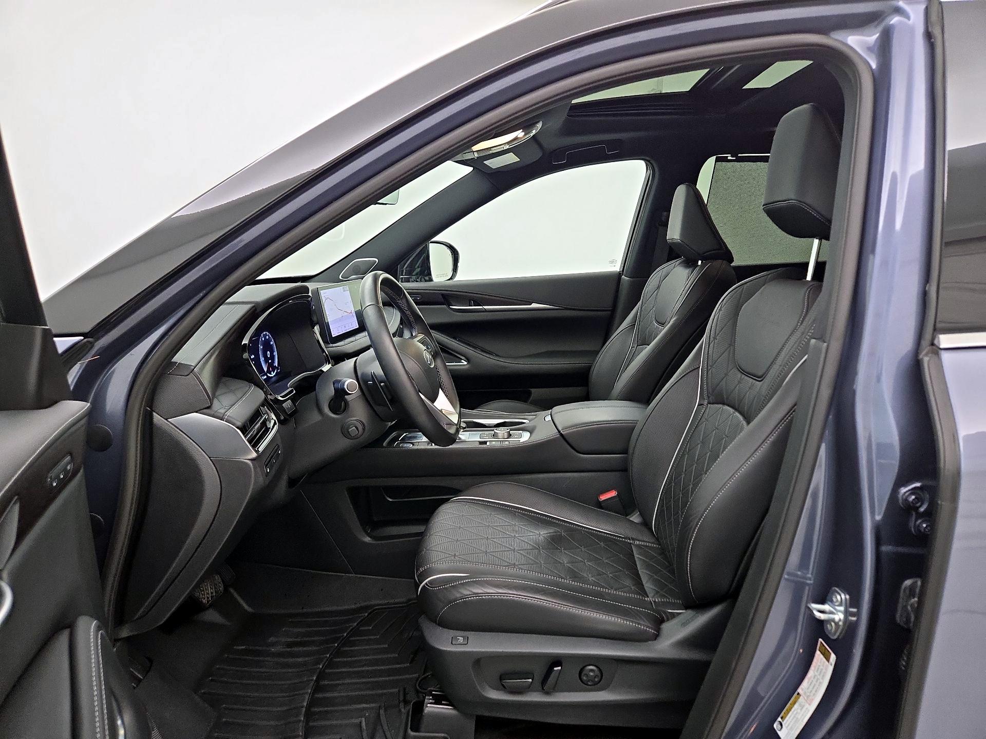 Thumbnail: 2023 INFINITI QX60 - 11