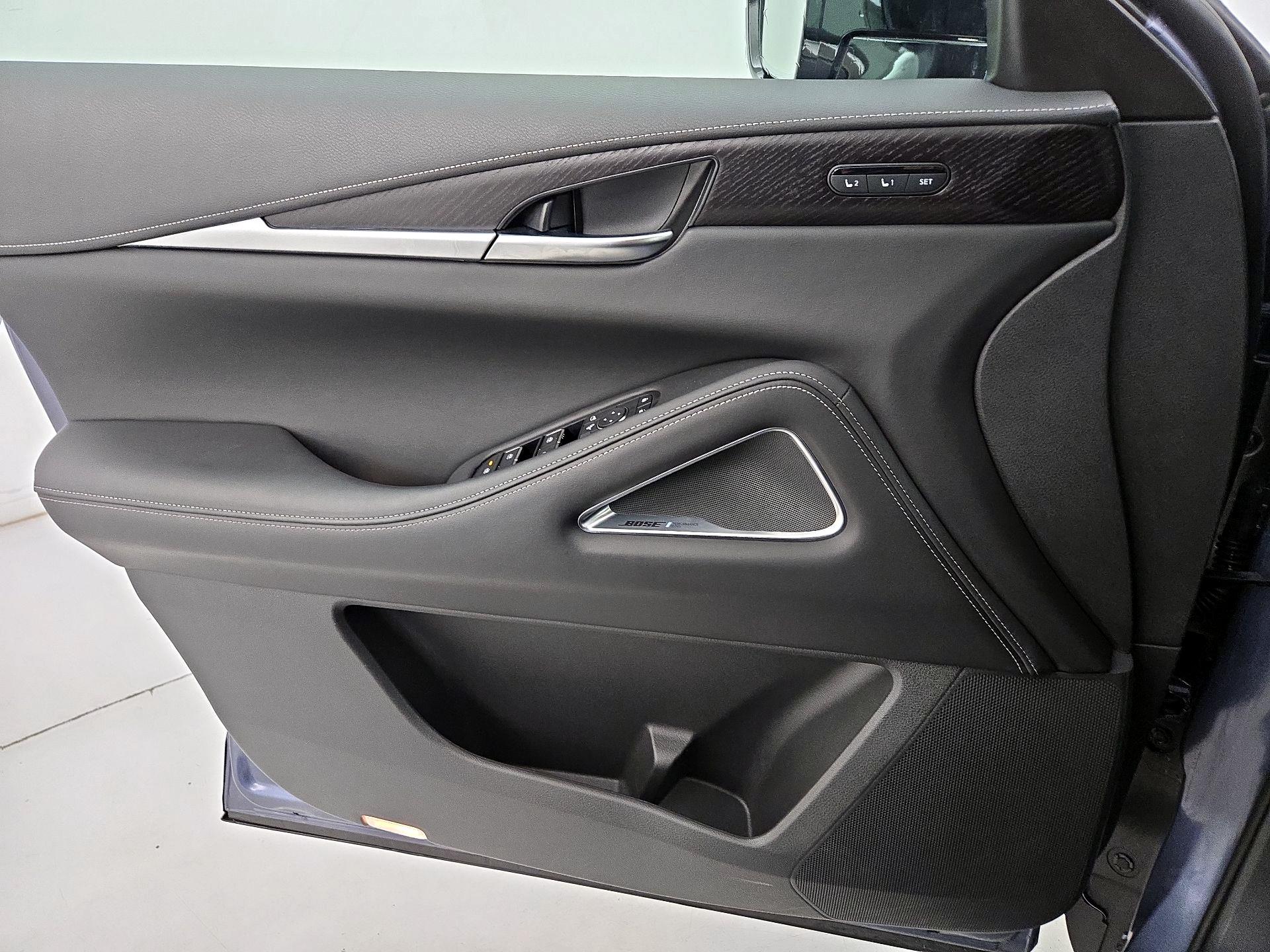 Thumbnail: 2023 INFINITI QX60 - 12