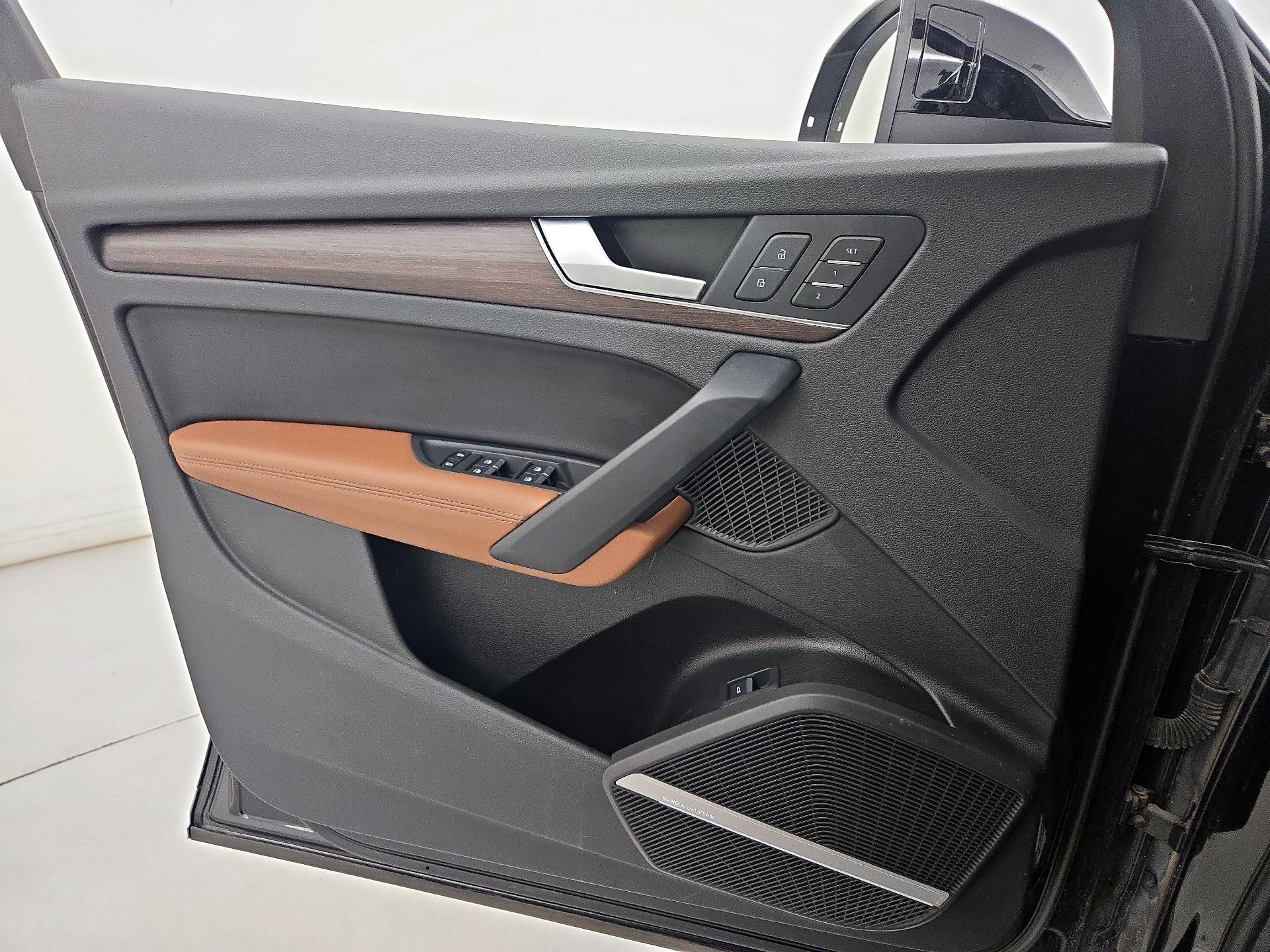 Thumbnail: 2023 Audi Q5 - 12