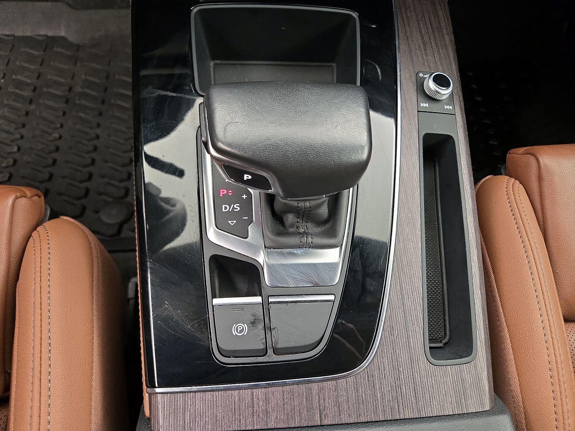 Thumbnail: 2023 Audi Q5 - 18