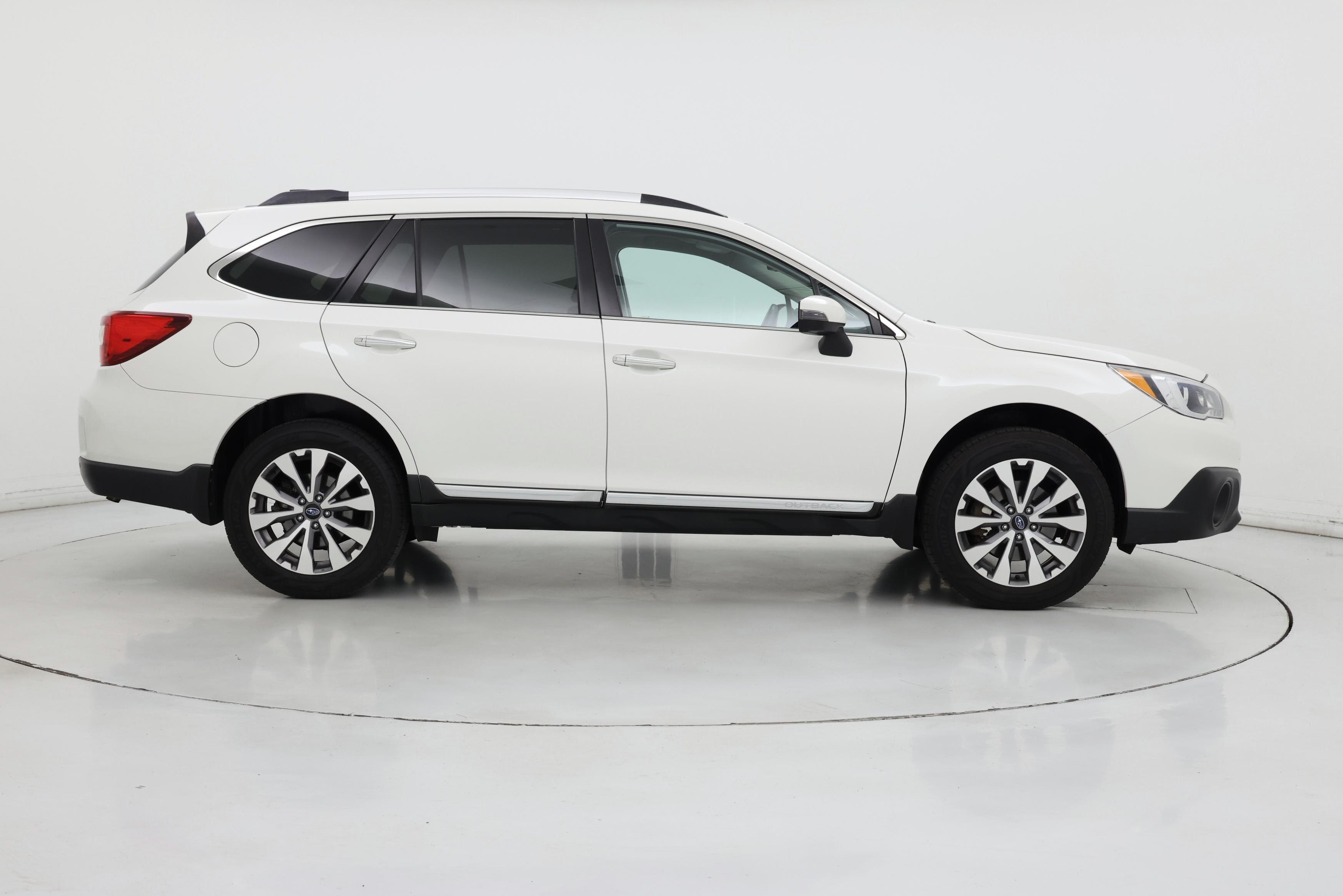 Thumbnail: 2017 Subaru Outback - 7