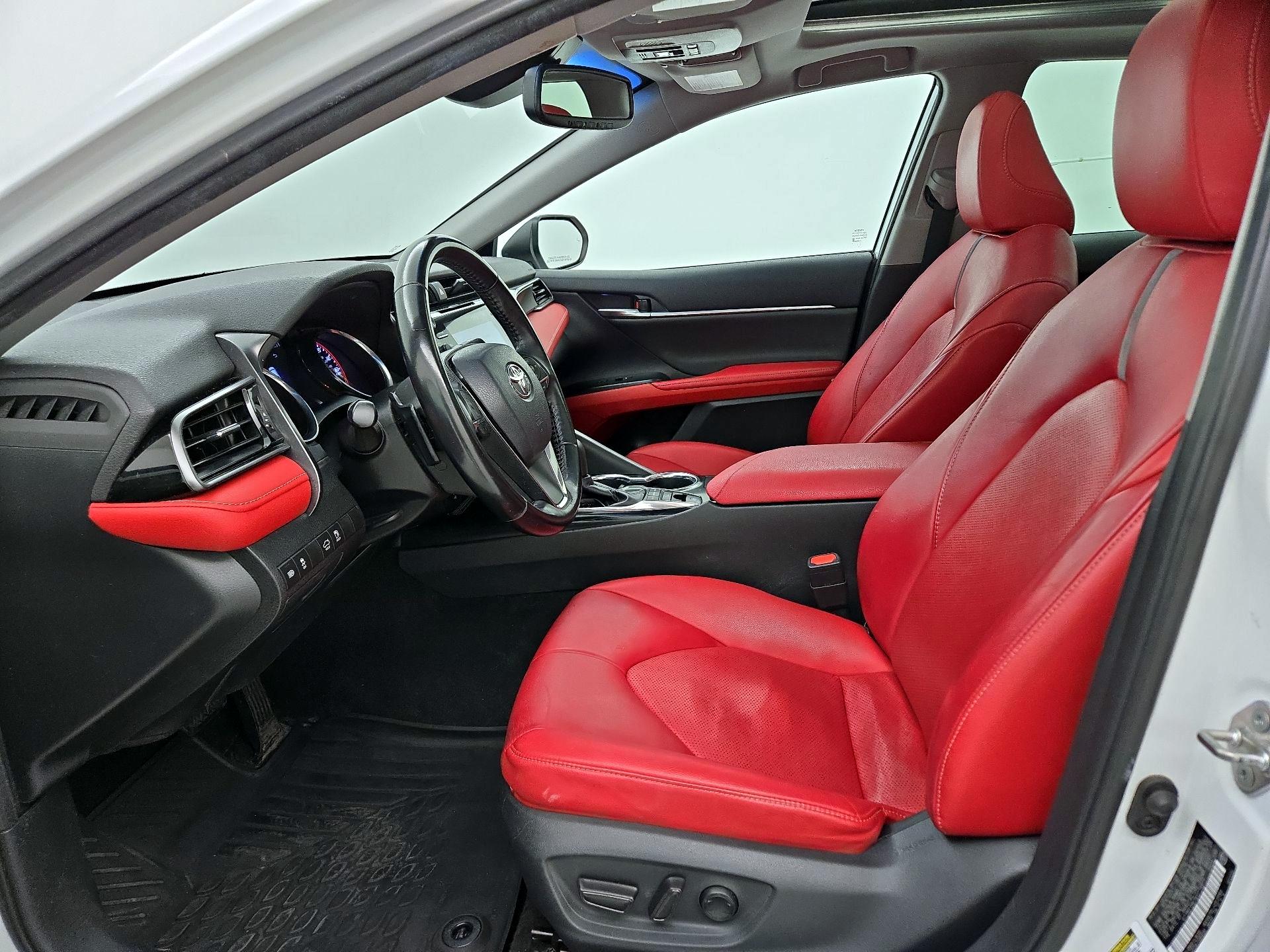 Thumbnail: 2019 Toyota Camry - 11