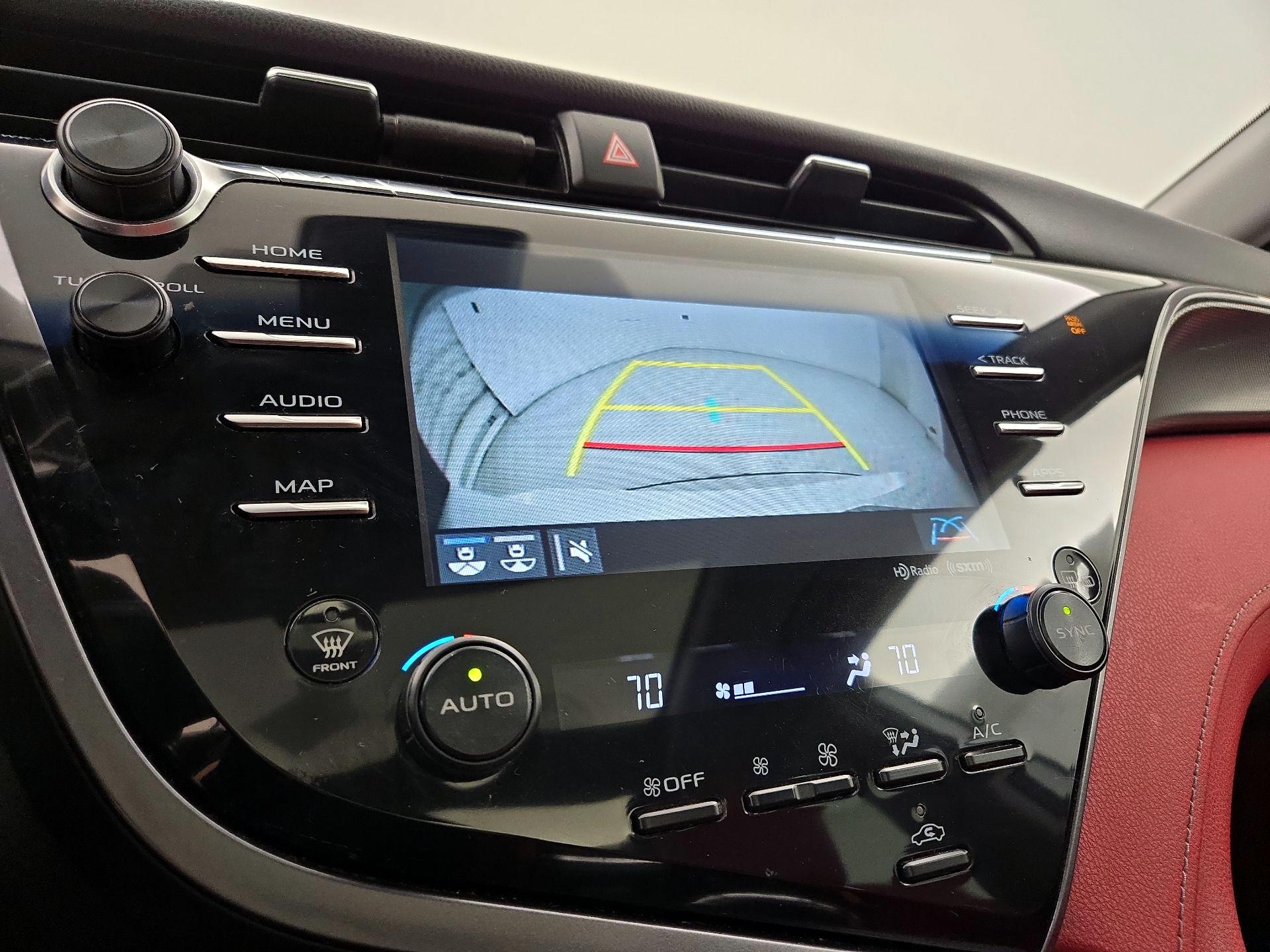 Thumbnail: 2019 Toyota Camry - 14