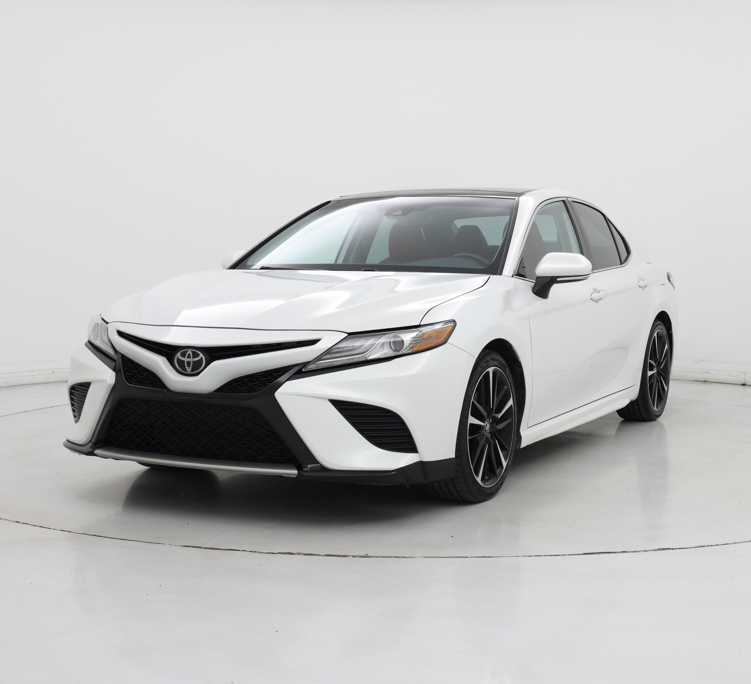 Thumbnail: 2019 Toyota Camry - 4