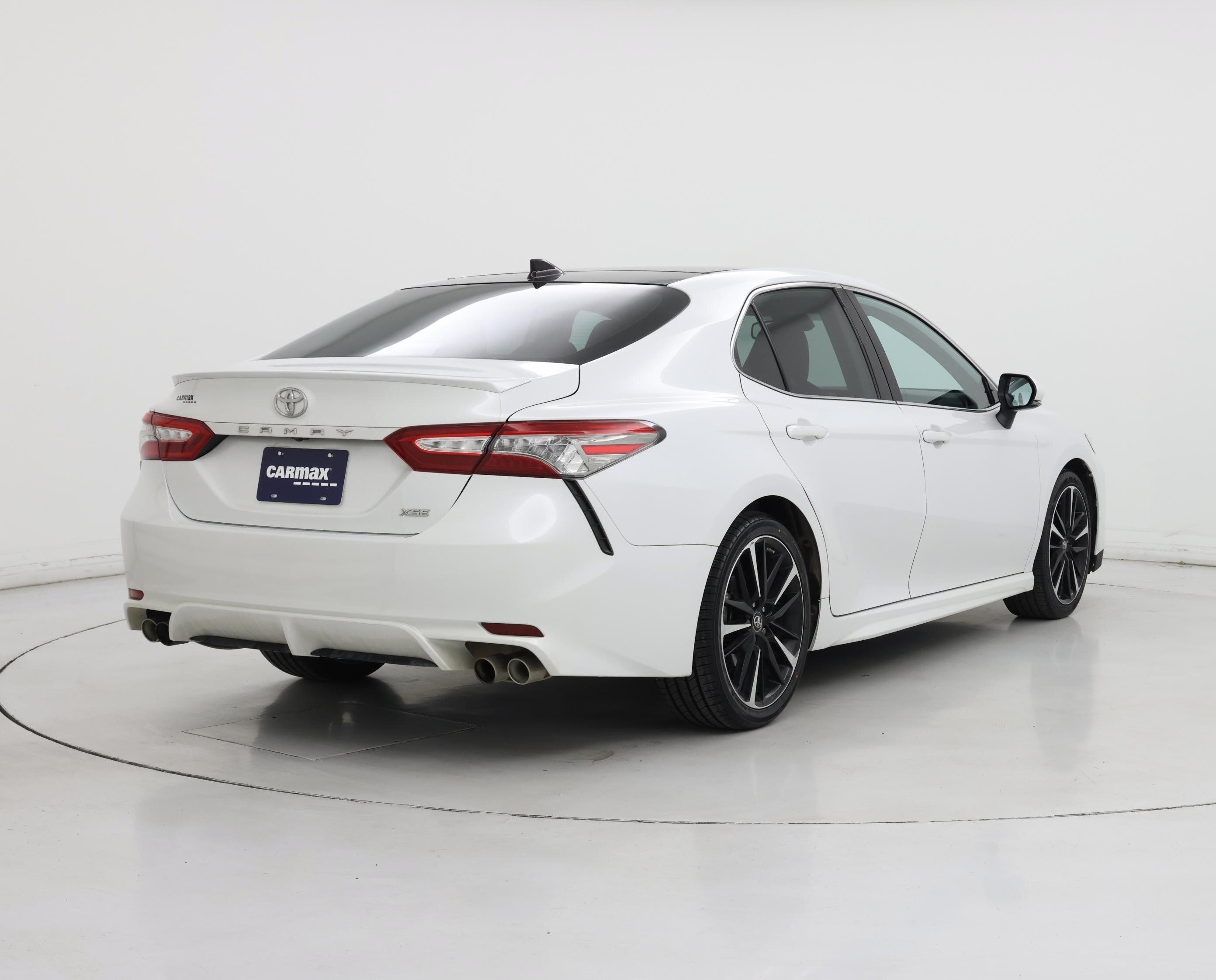 Thumbnail: 2019 Toyota Camry - 8