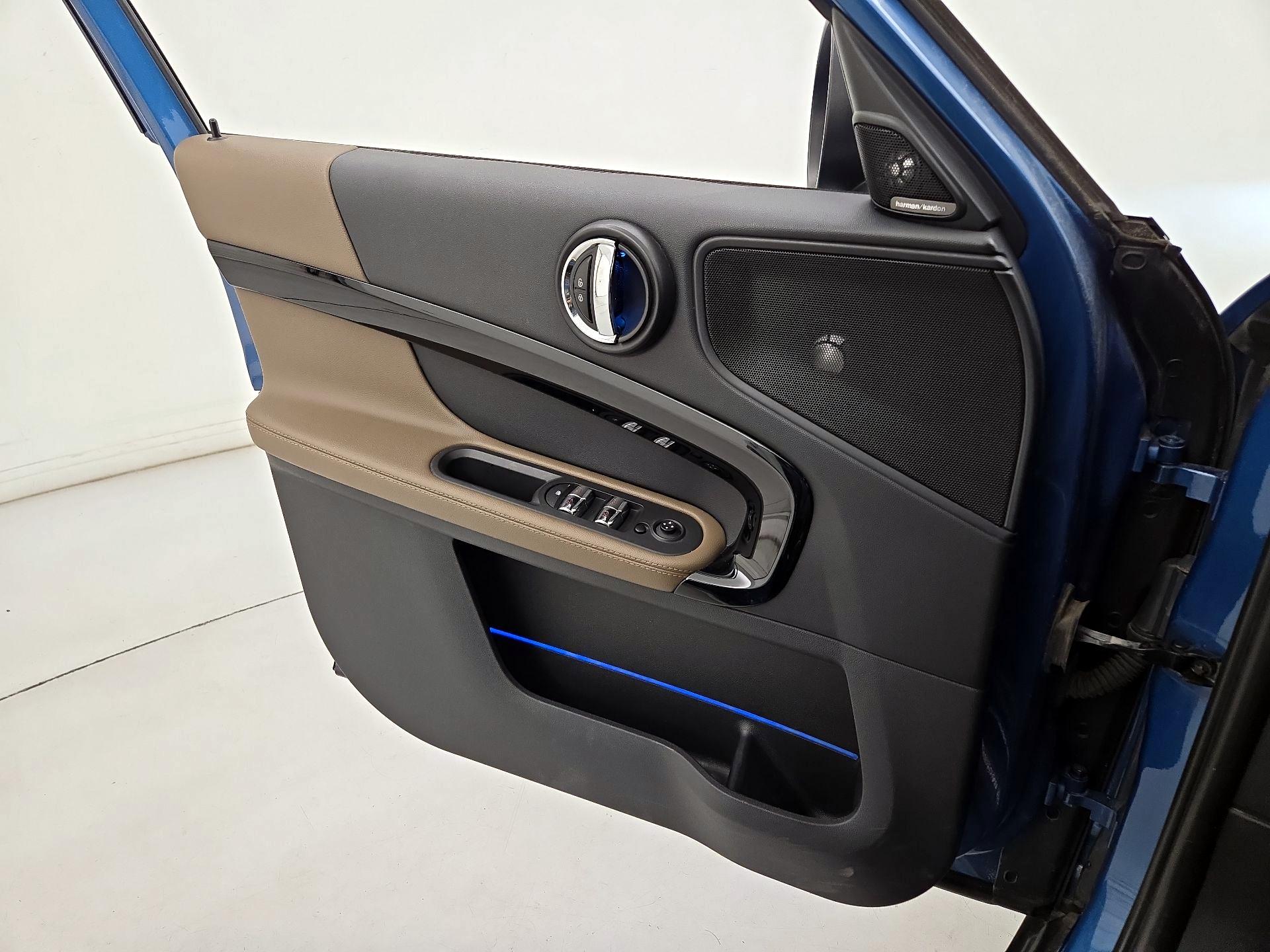 Thumbnail: 2017 MINI Cooper Countryman - 12