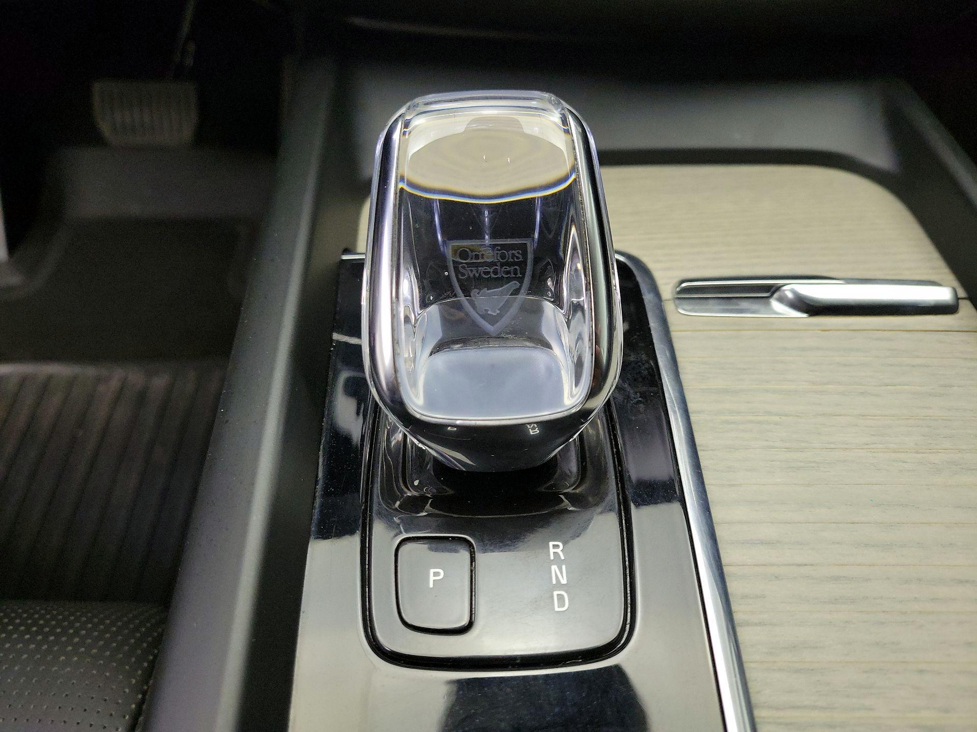 Thumbnail: 2022 Volvo XC60 - 17