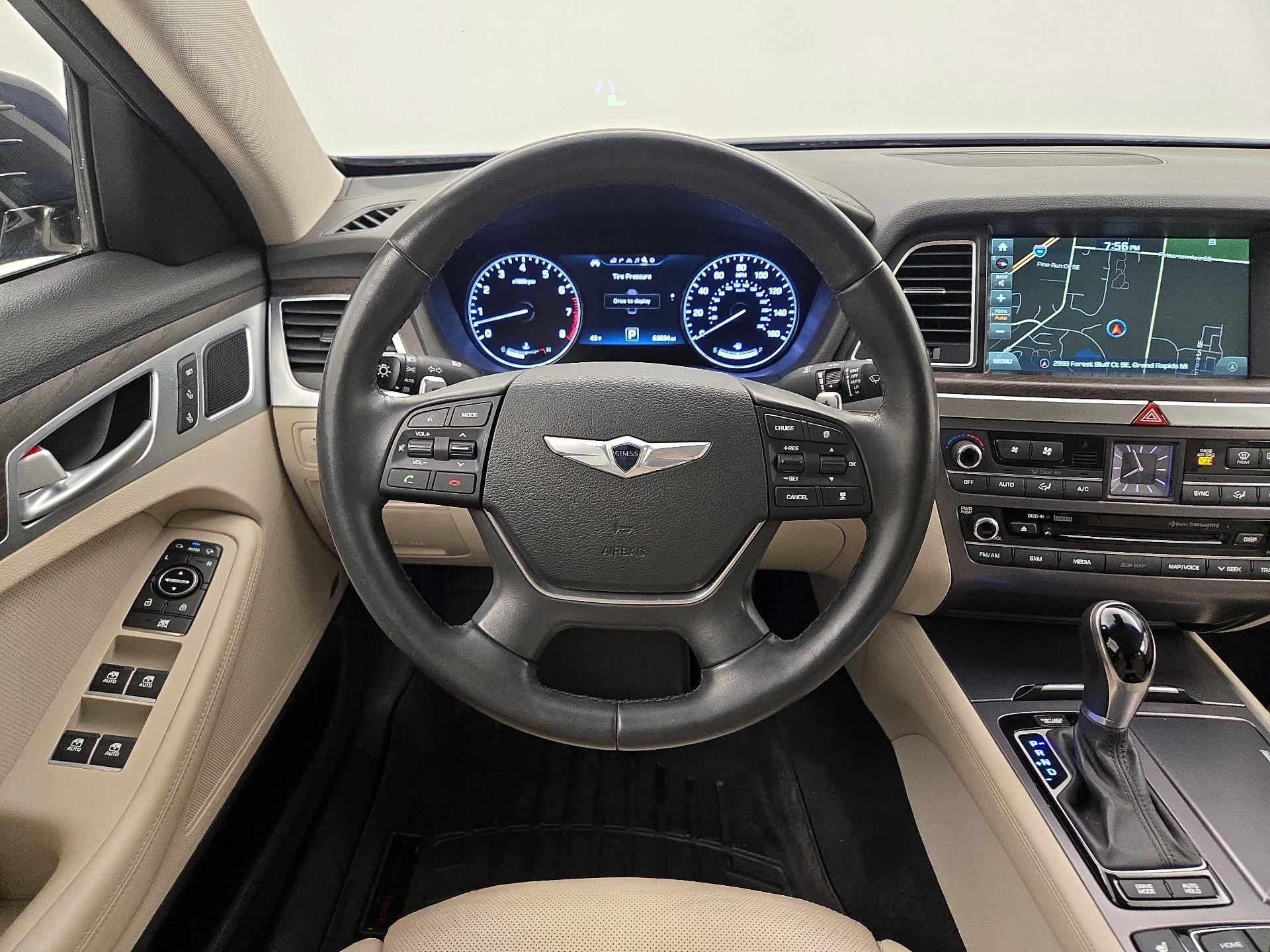 Thumbnail: 2015 Hyundai Genesis - 10