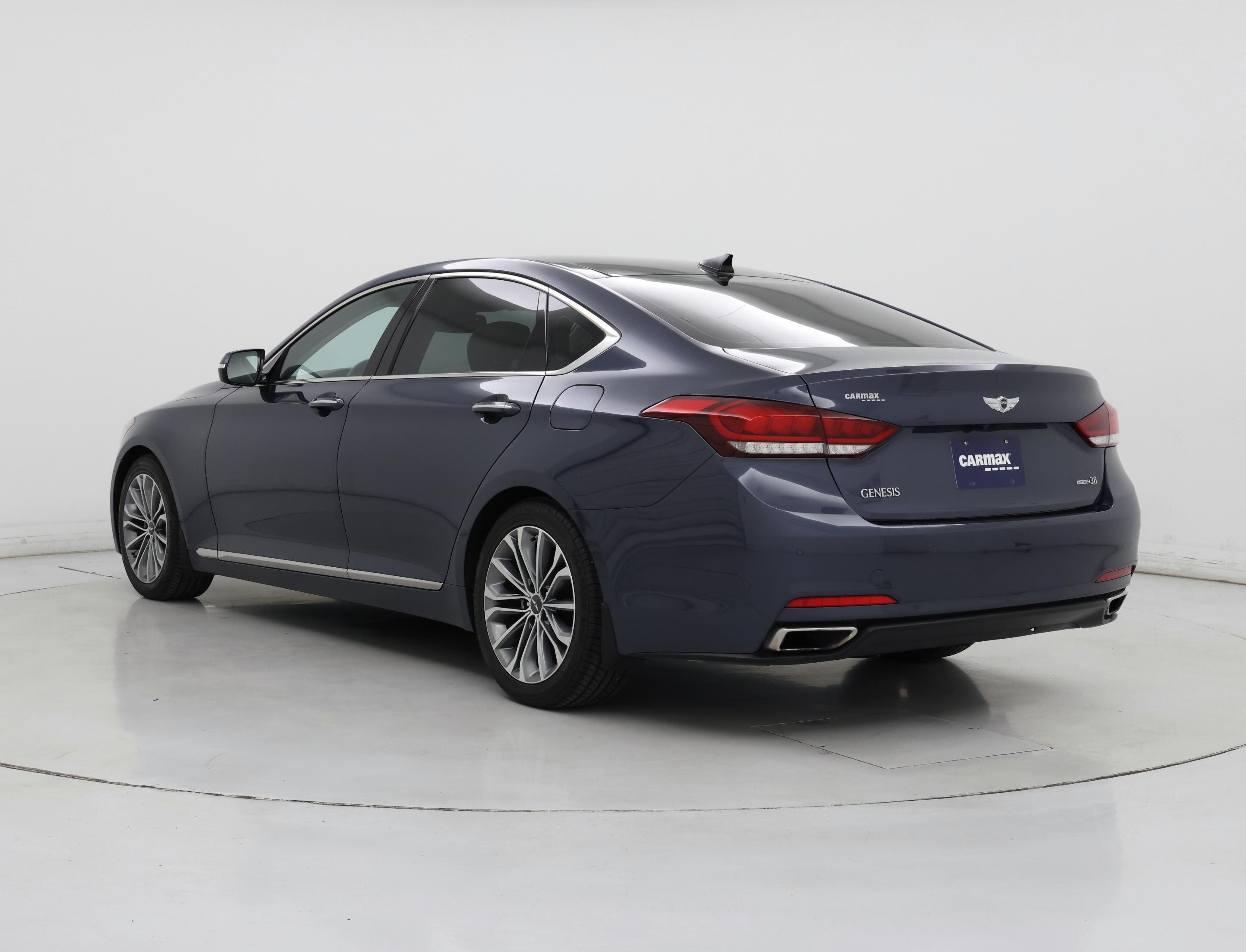 Thumbnail: 2015 Hyundai Genesis - 2