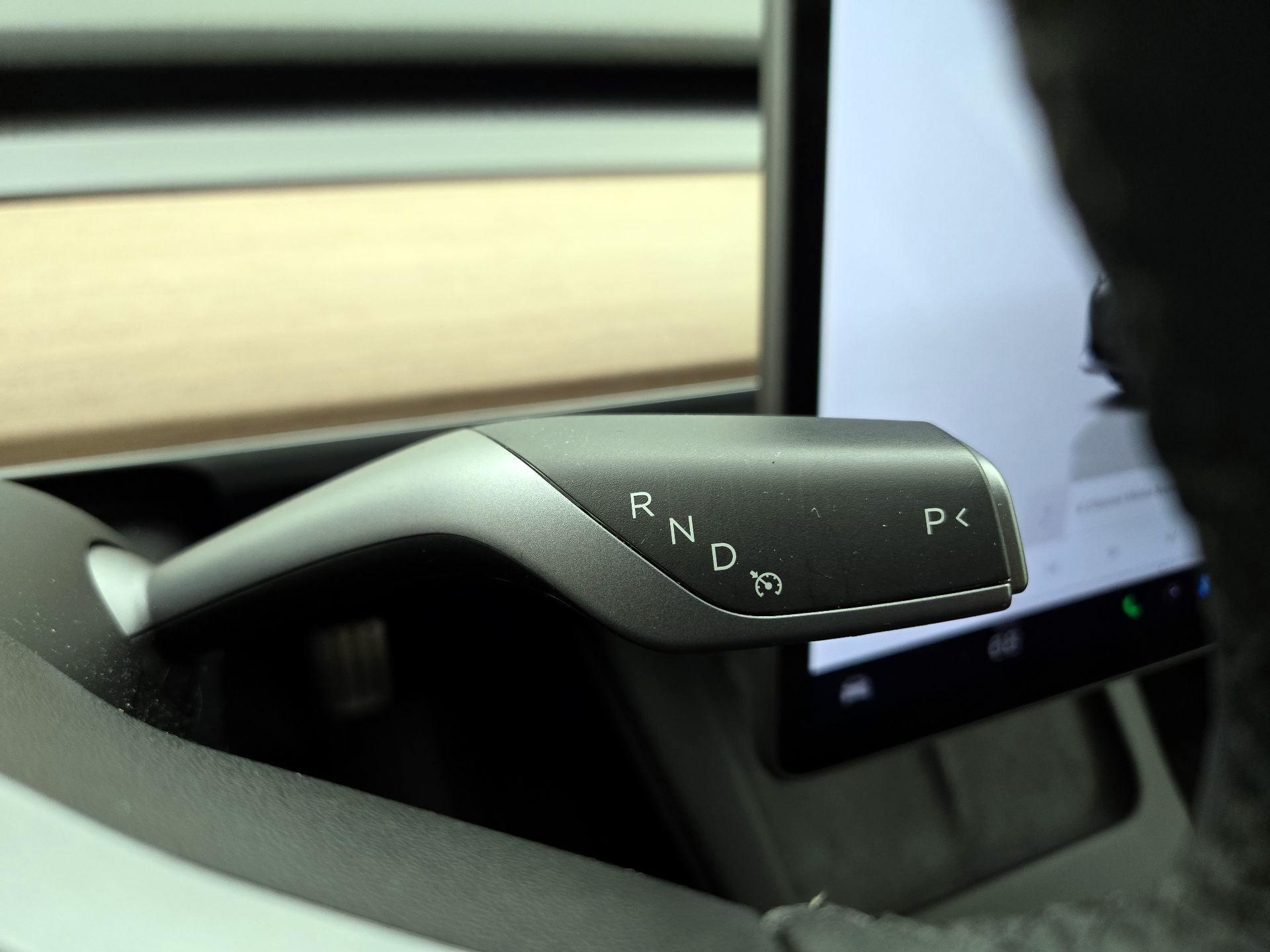 Thumbnail: 2023 Tesla Model 3 - 17